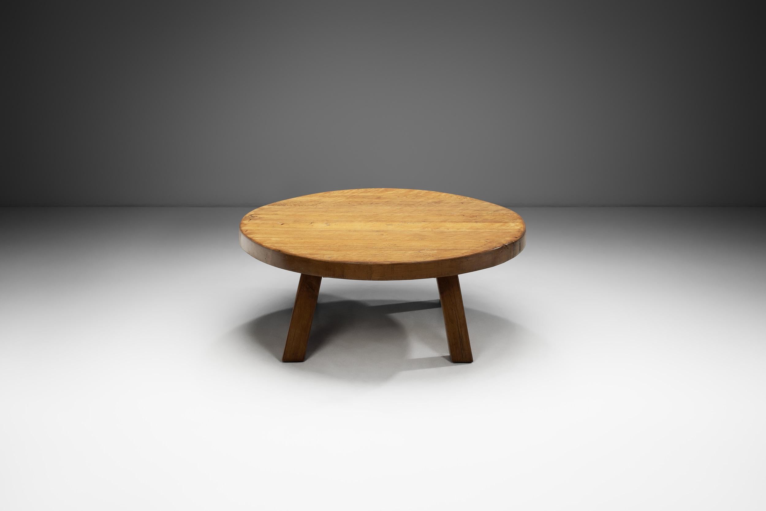 Mid-Century Modern European Low Wooden Coffee Table, Europe Mid-20th Century For Sale