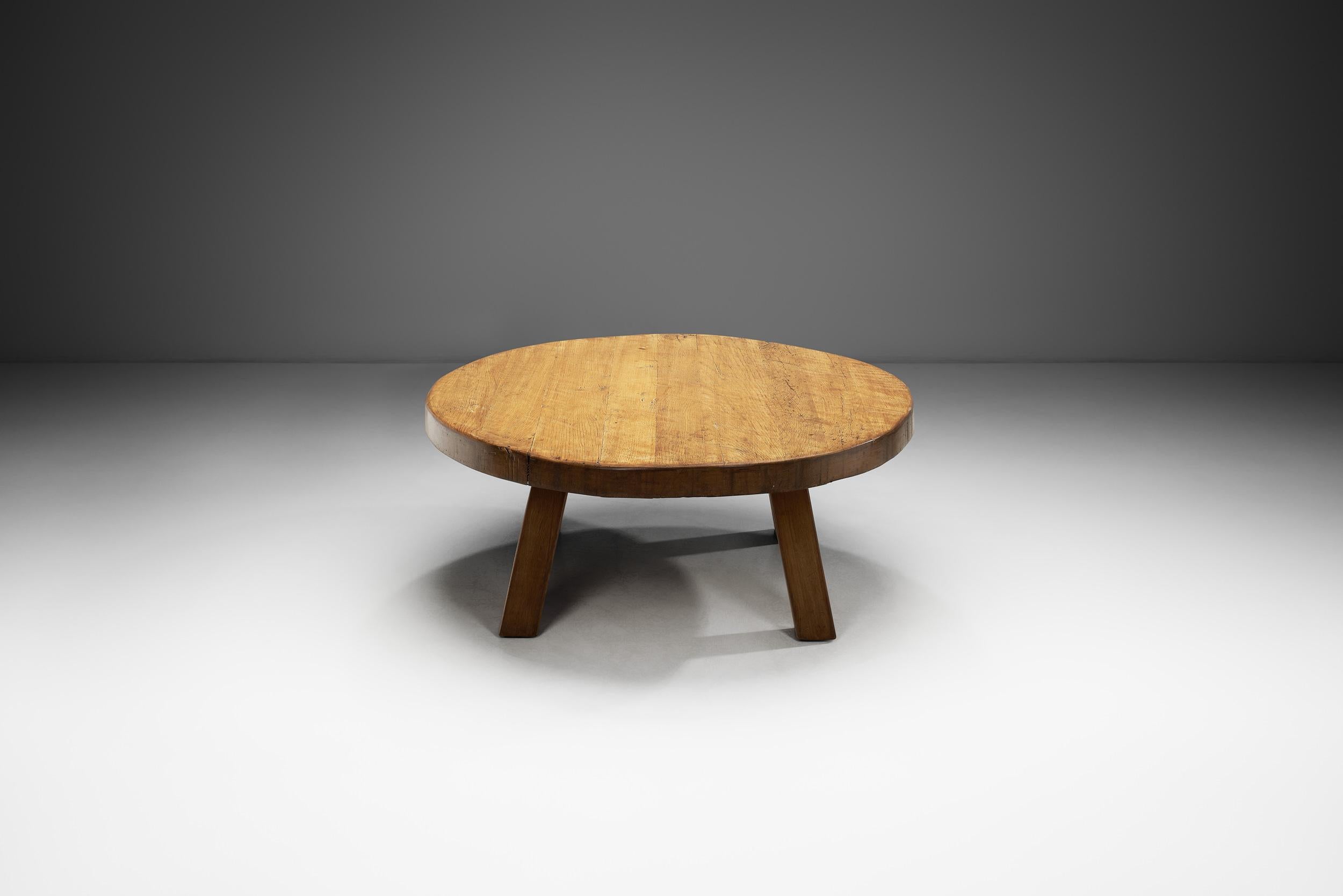 European Low Wooden Coffee Table, Europe Mid-20th Century For Sale 1