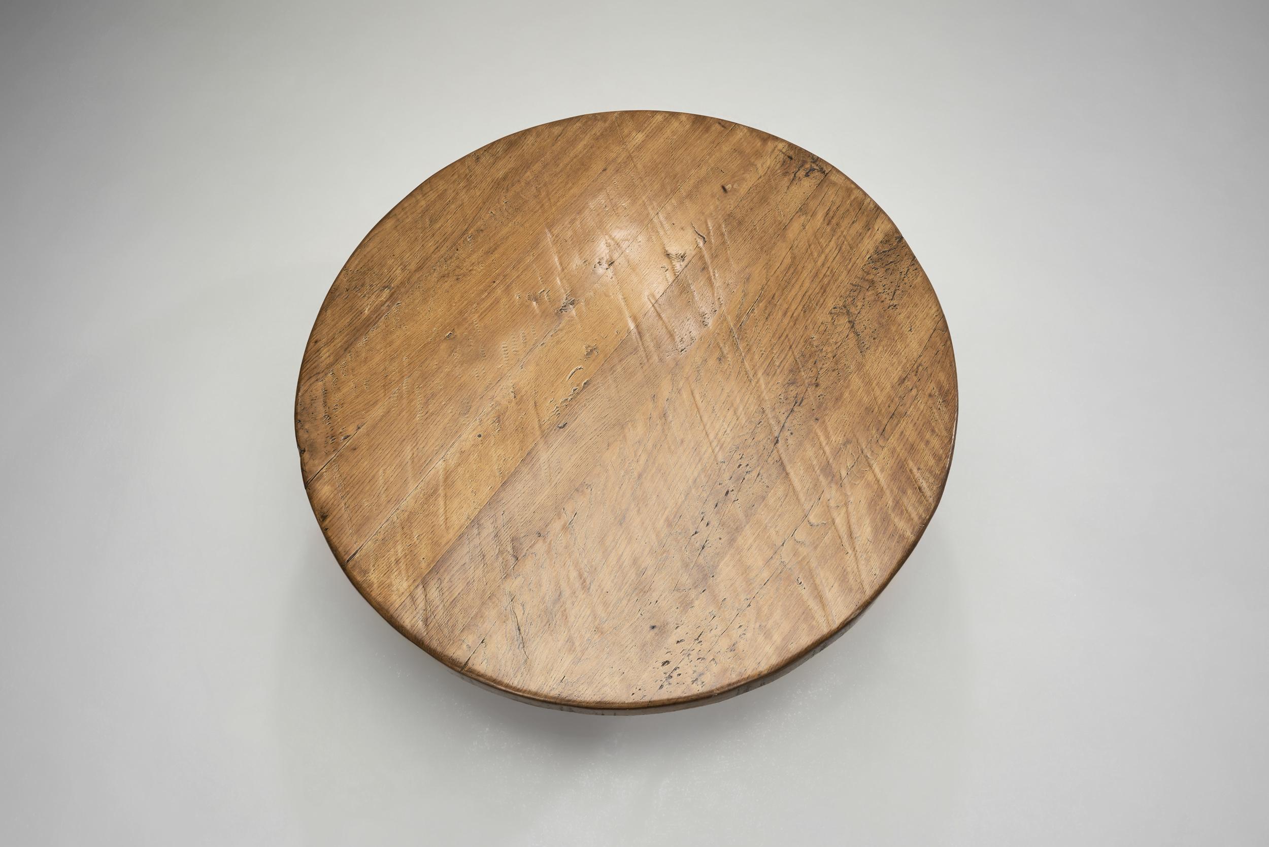 European Low Wooden Coffee Table, Europe Mid-20th Century For Sale 2