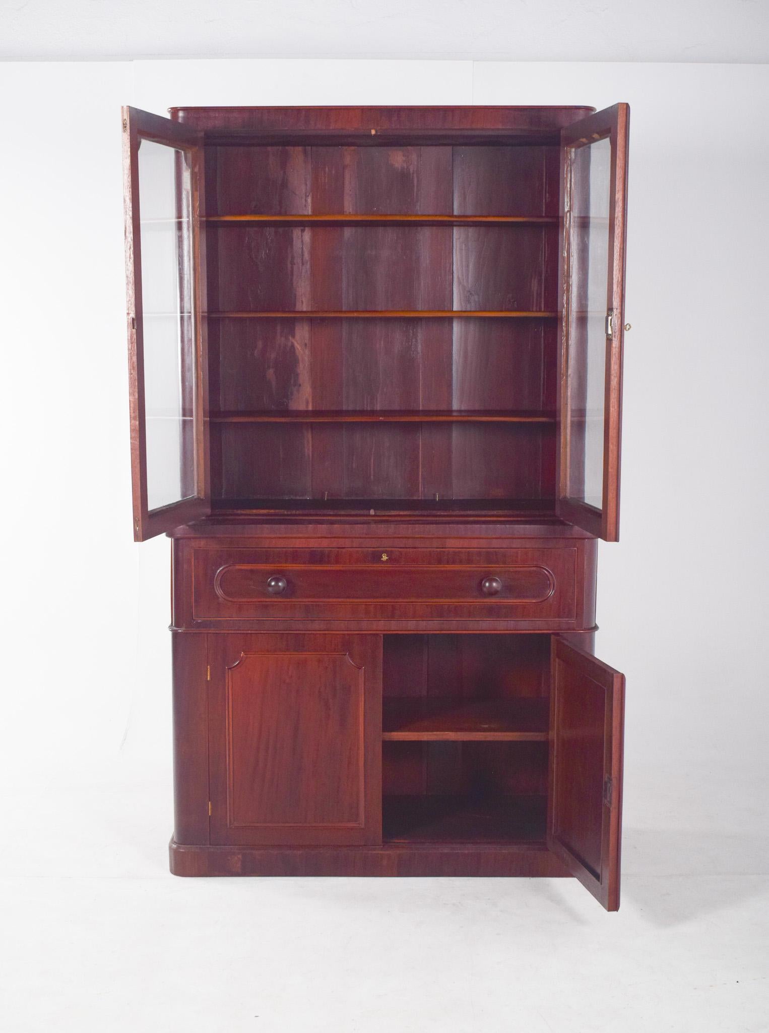 20th Century European Mahogany Bookcase with Desk For Sale