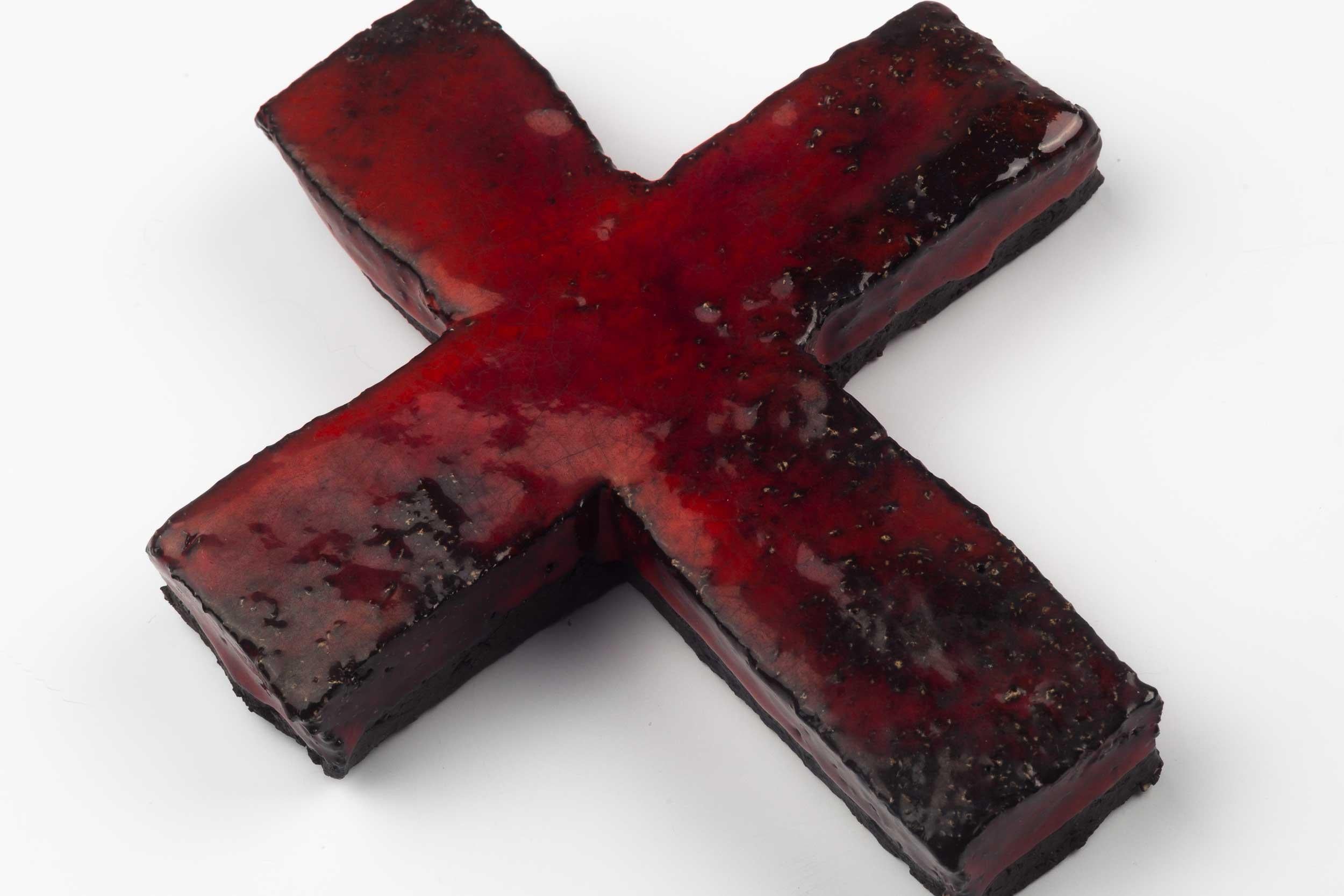 European Mid-Century Crucifix, Textured Ceramic, Red, Black, 1970s 4