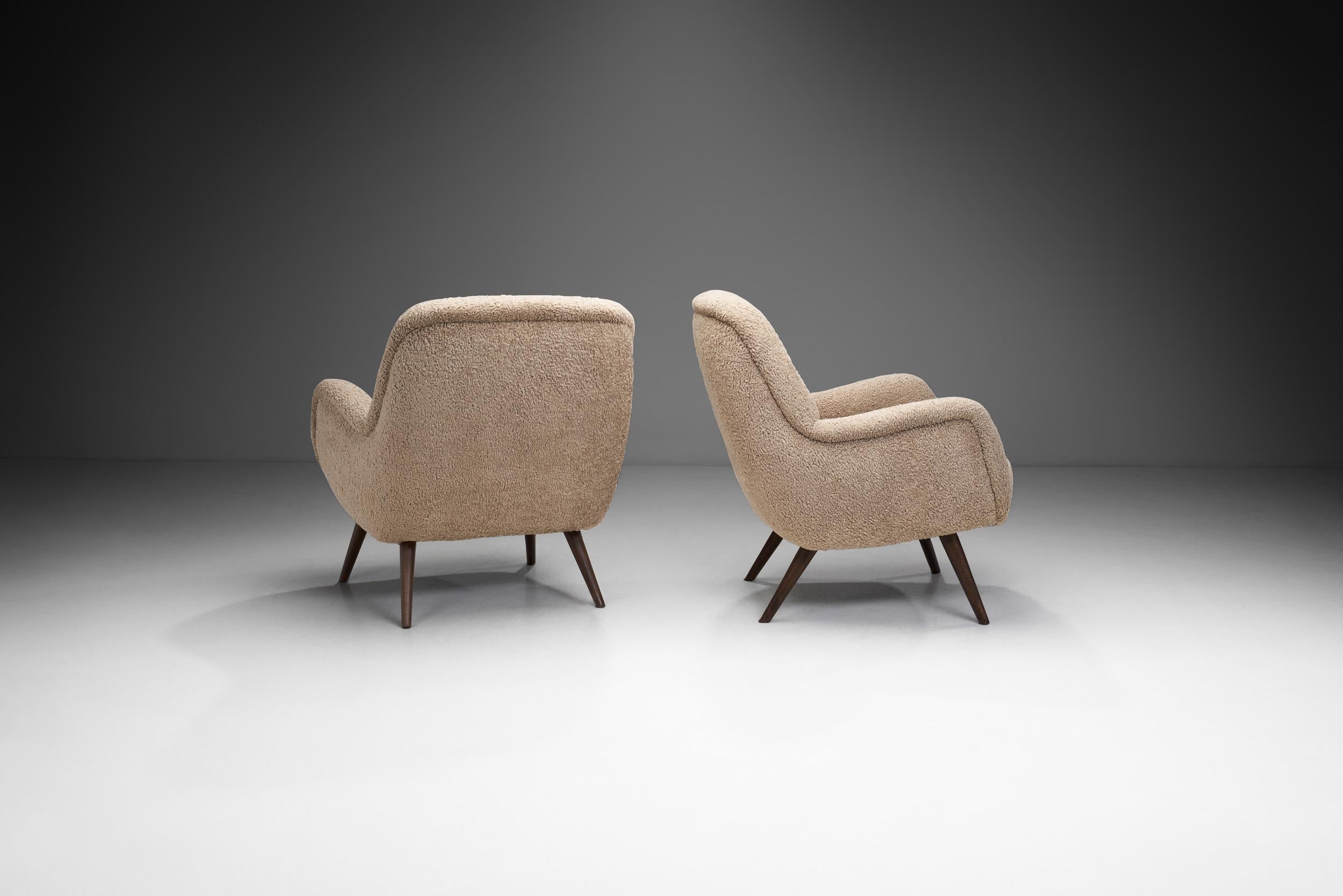 Fabric European Mid-Century Modern Lounge Chairs in Bouclé with Oak Legs, Europe 1960s For Sale