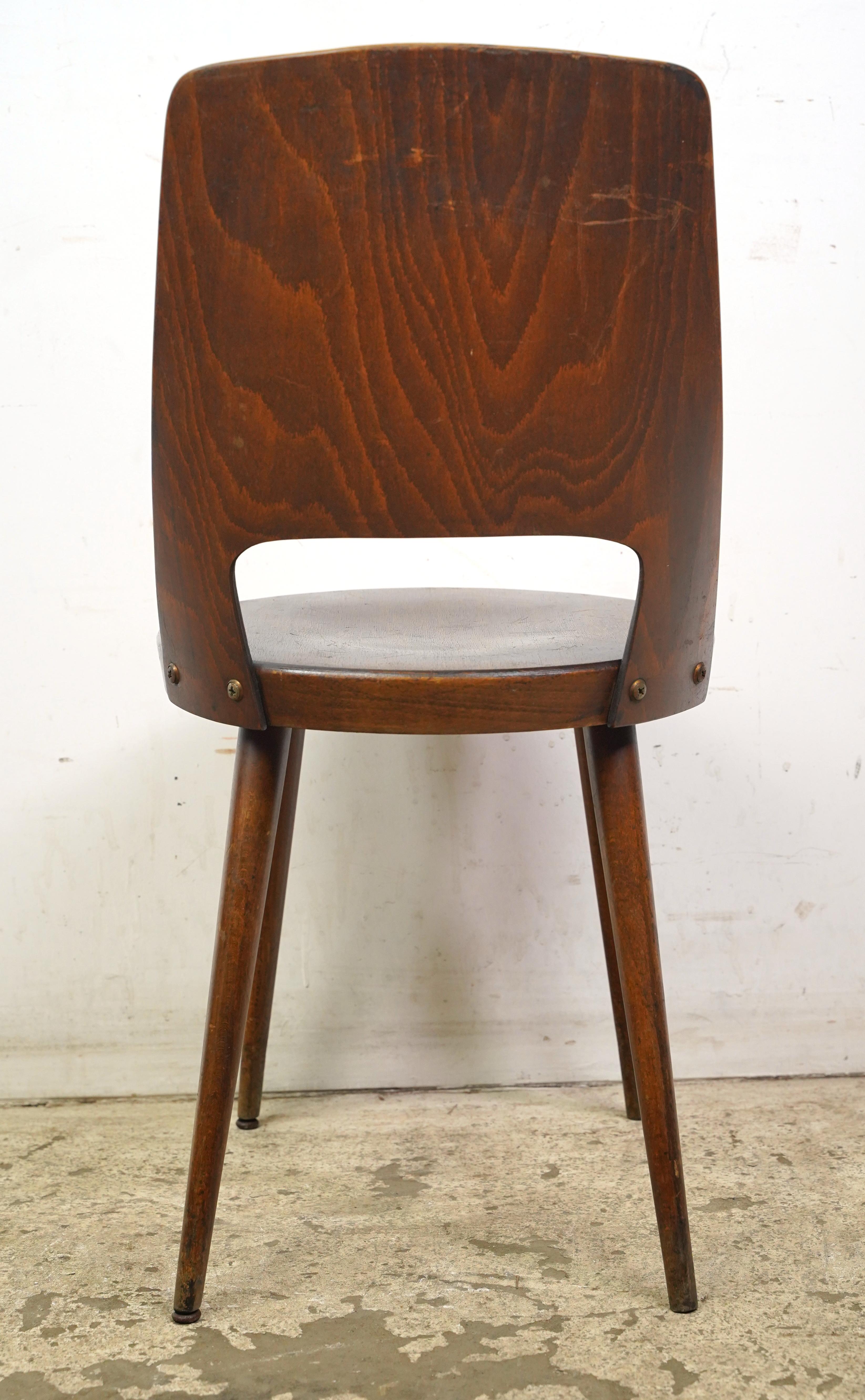 Chaise européenne moderne du milieu du siècle Qty Avilable en vente 4
