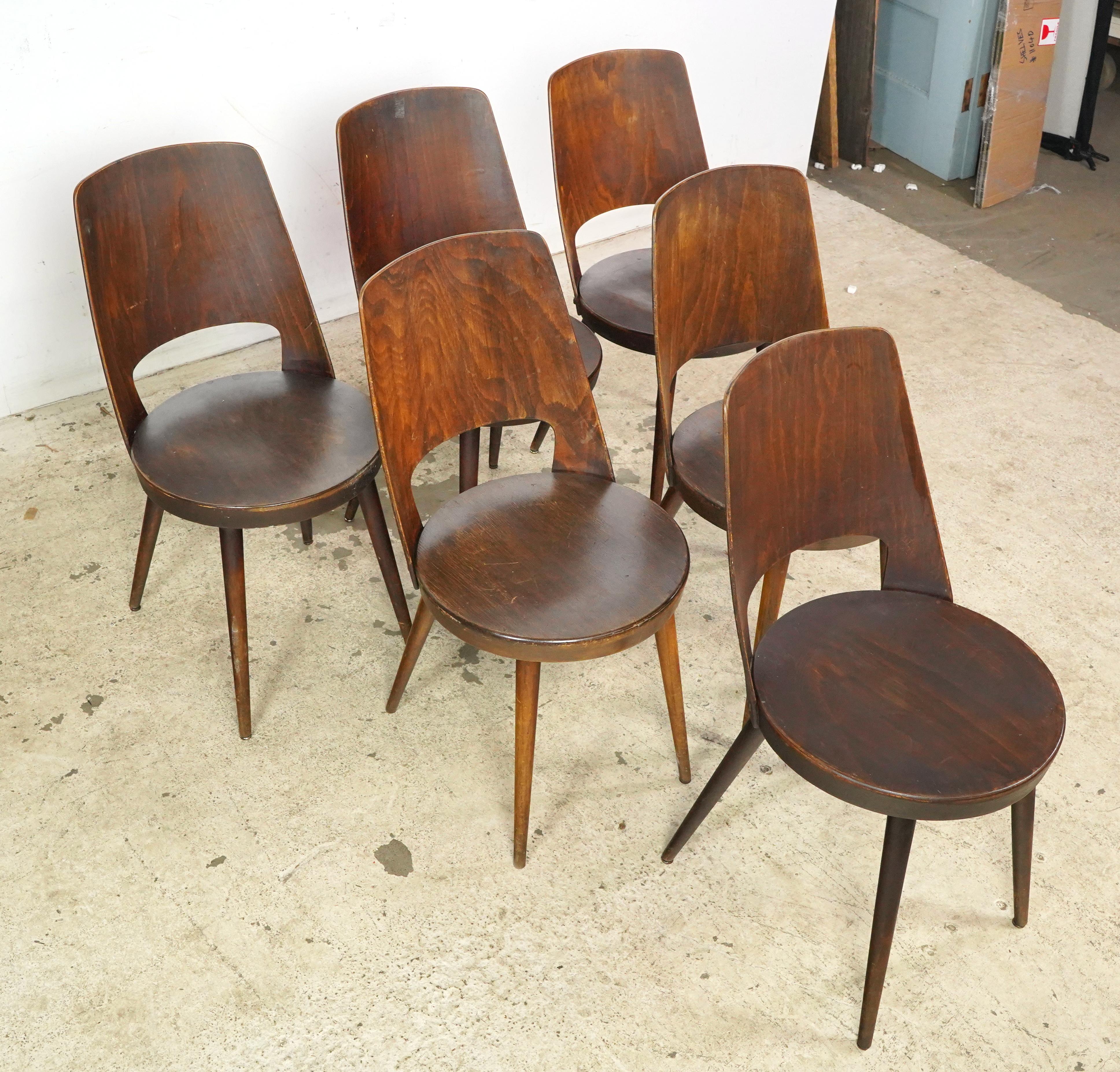 Européen Chaise européenne moderne du milieu du siècle Qty Avilable en vente