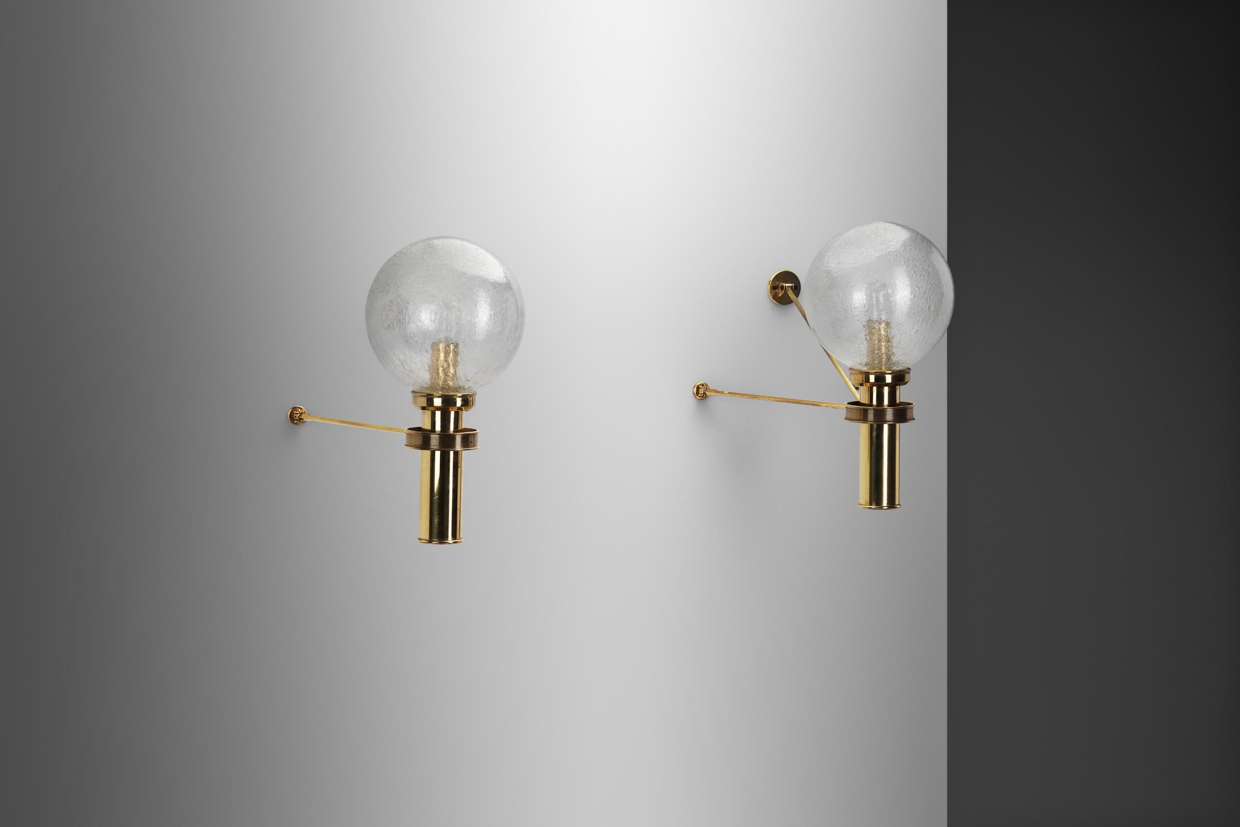 Large European Modern Wall Sconces in Brass & Bubble Glass, Europe, circa 1950s In Good Condition For Sale In Utrecht, NL