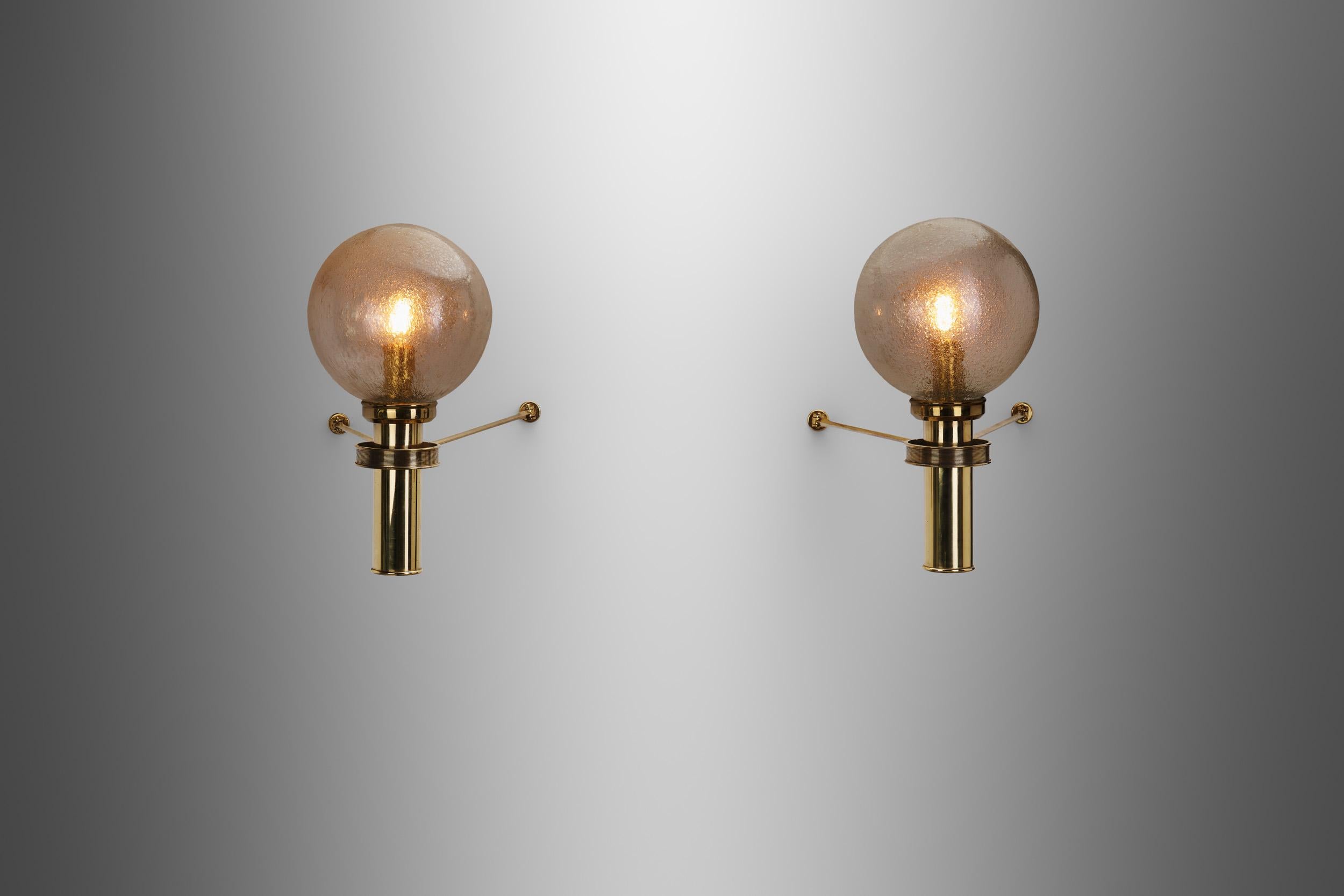 Mid-20th Century Large European Modern Wall Sconces in Brass & Bubble Glass, Europe, circa 1950s For Sale