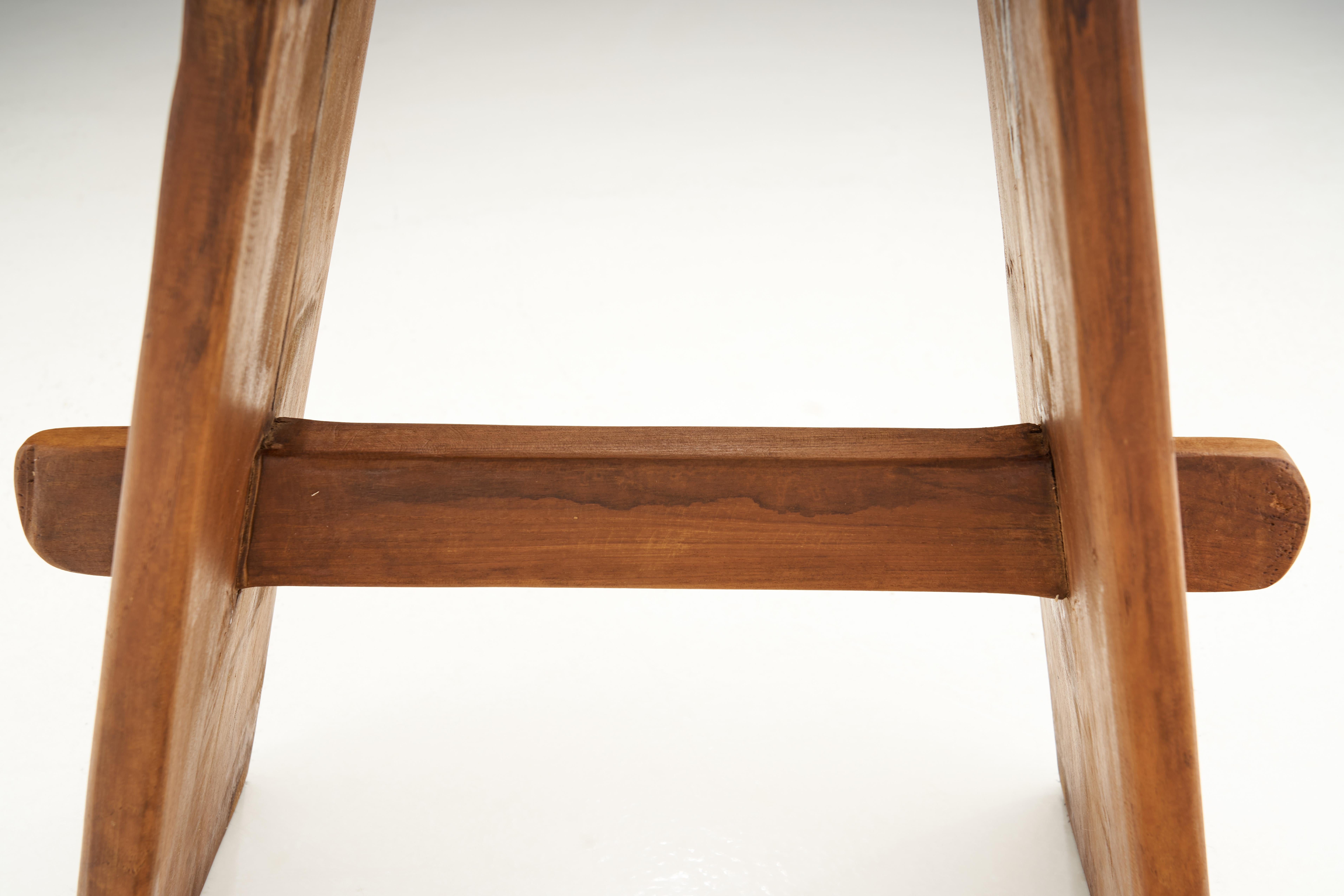 European Oak Stool with Tenon and Dowel Joinery, Europe late 20th Century 7