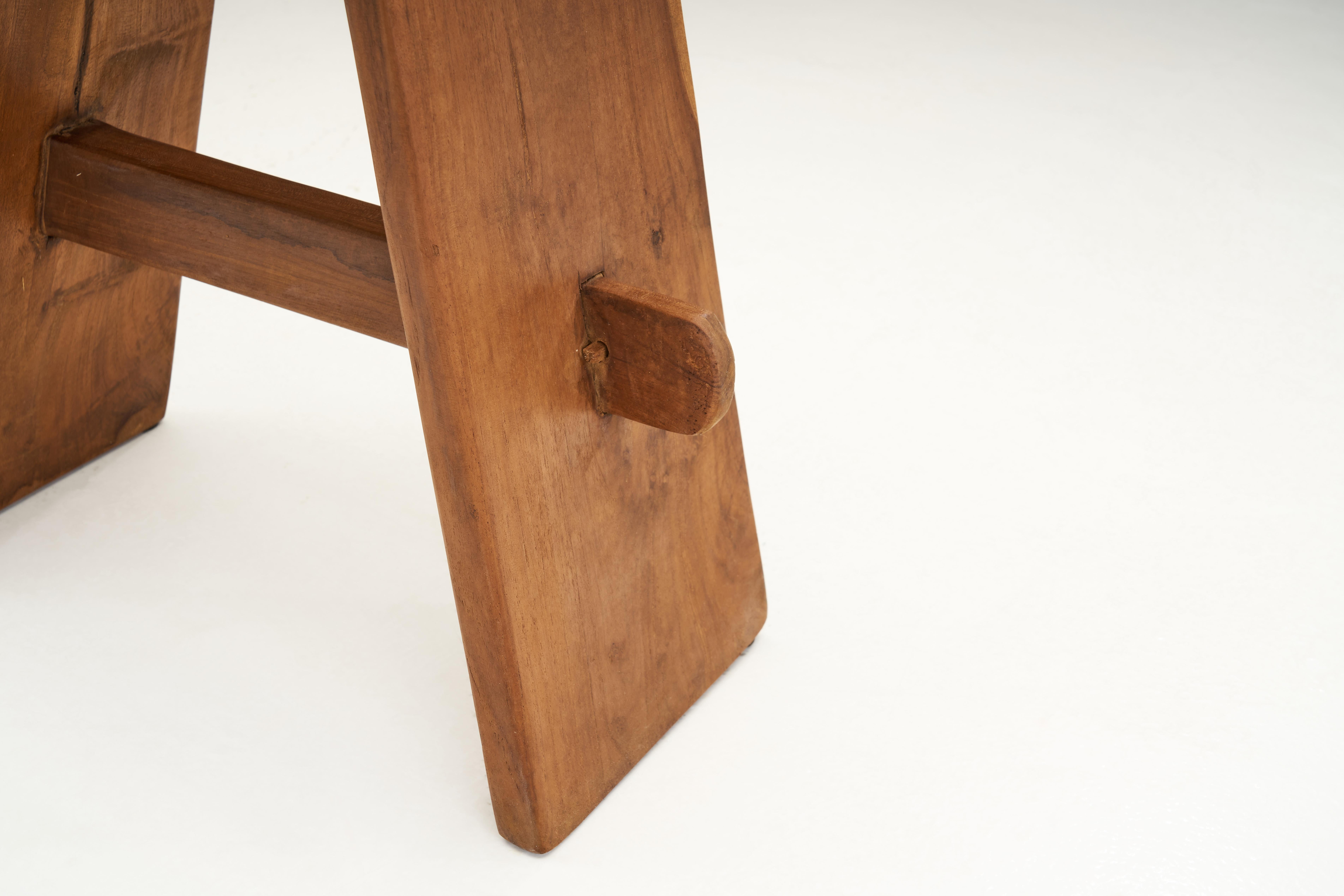 European Oak Stool with Tenon and Dowel Joinery, Europe late 20th Century 8