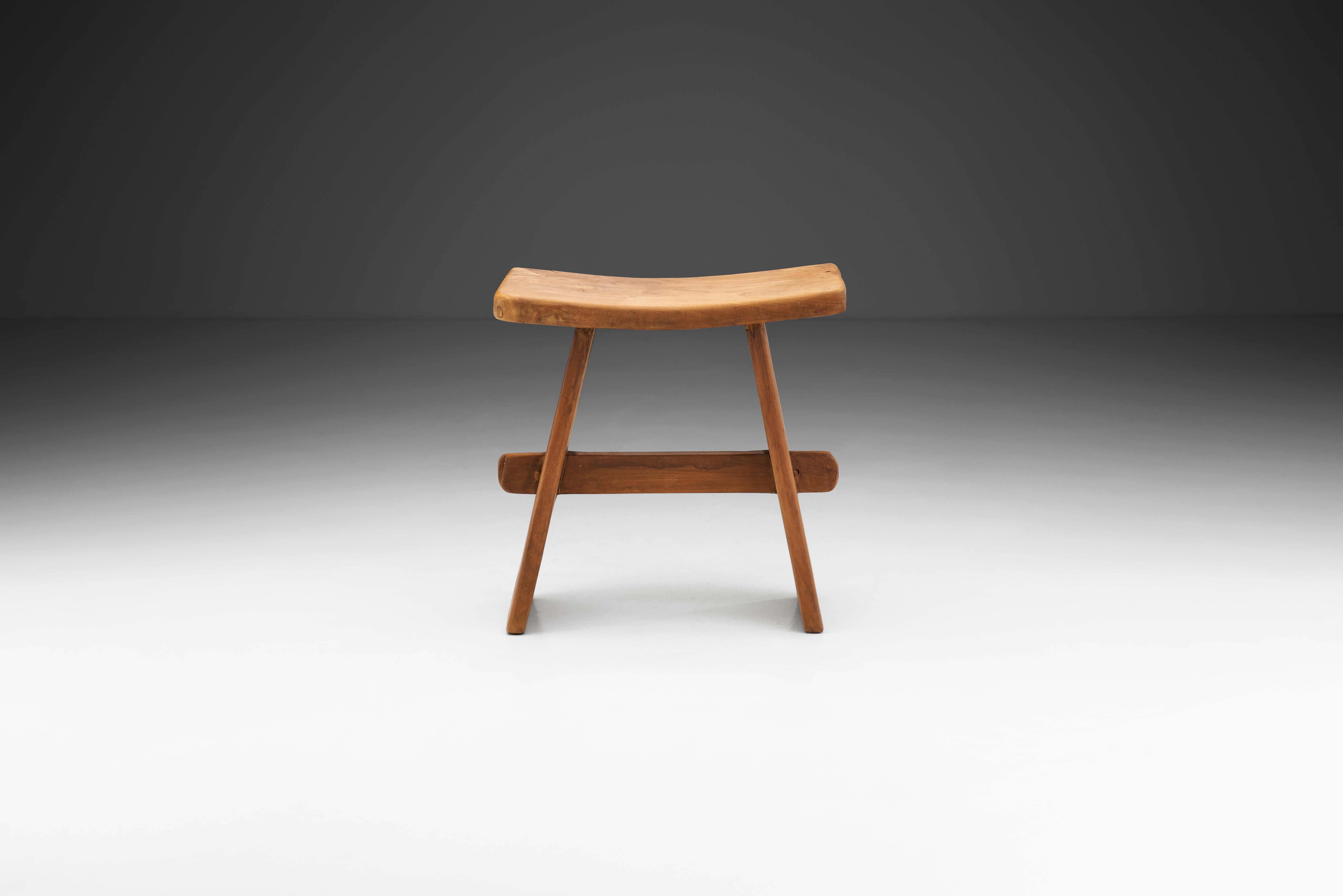 European Oak Stool with Tenon and Dowel Joinery, Europe late 20th Century 1