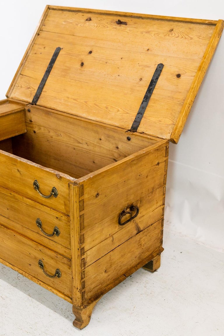 European Pine ThreeDrawer Blanket Chest For Sale at 1stDibs