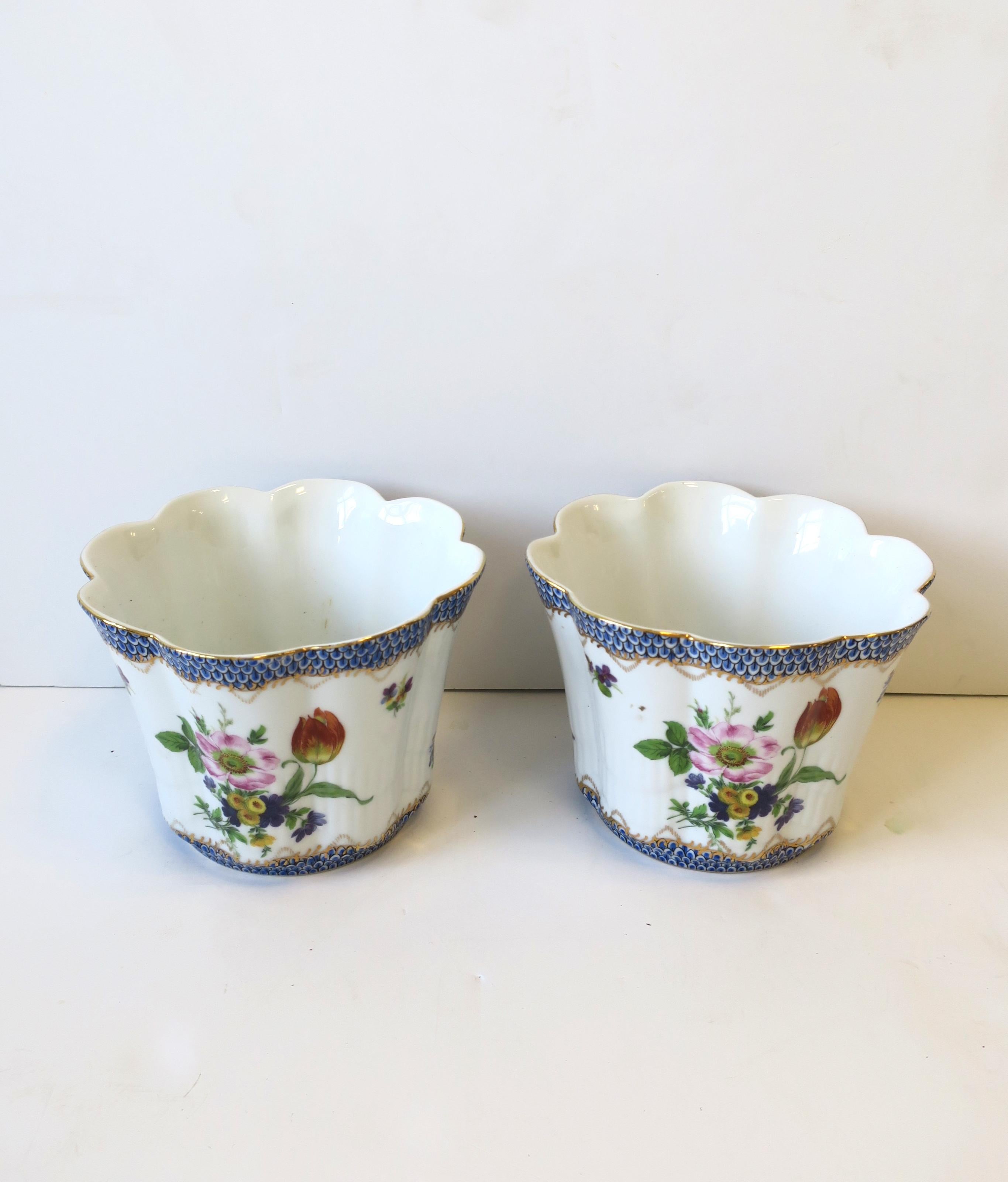 20th Century Porcelain Plant Flower Pot Holders or Planters Cachepots Jardinieres, Pair For Sale