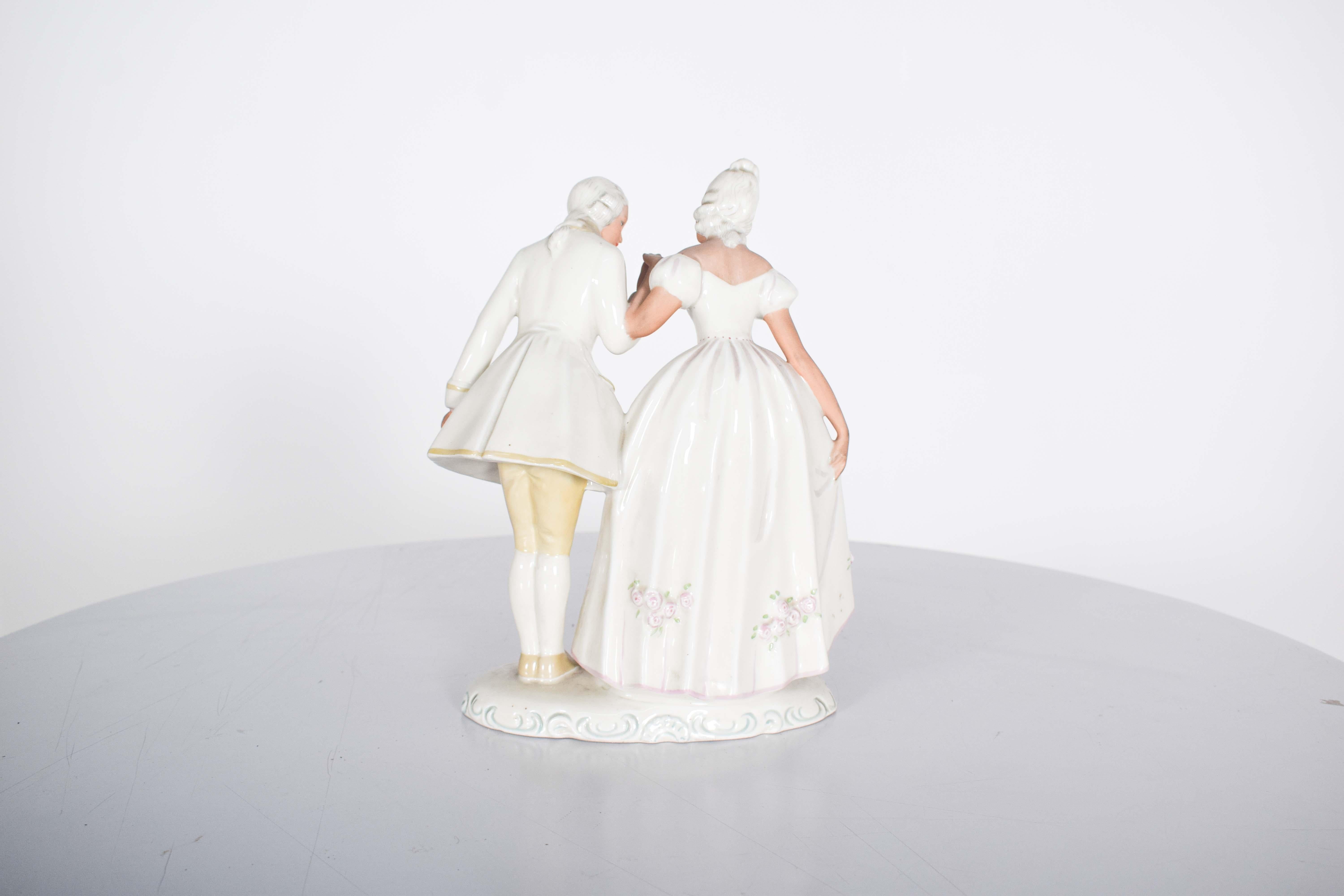 Figuras de escultura de porcelana europea, Checoslovaquia Porcelana en venta