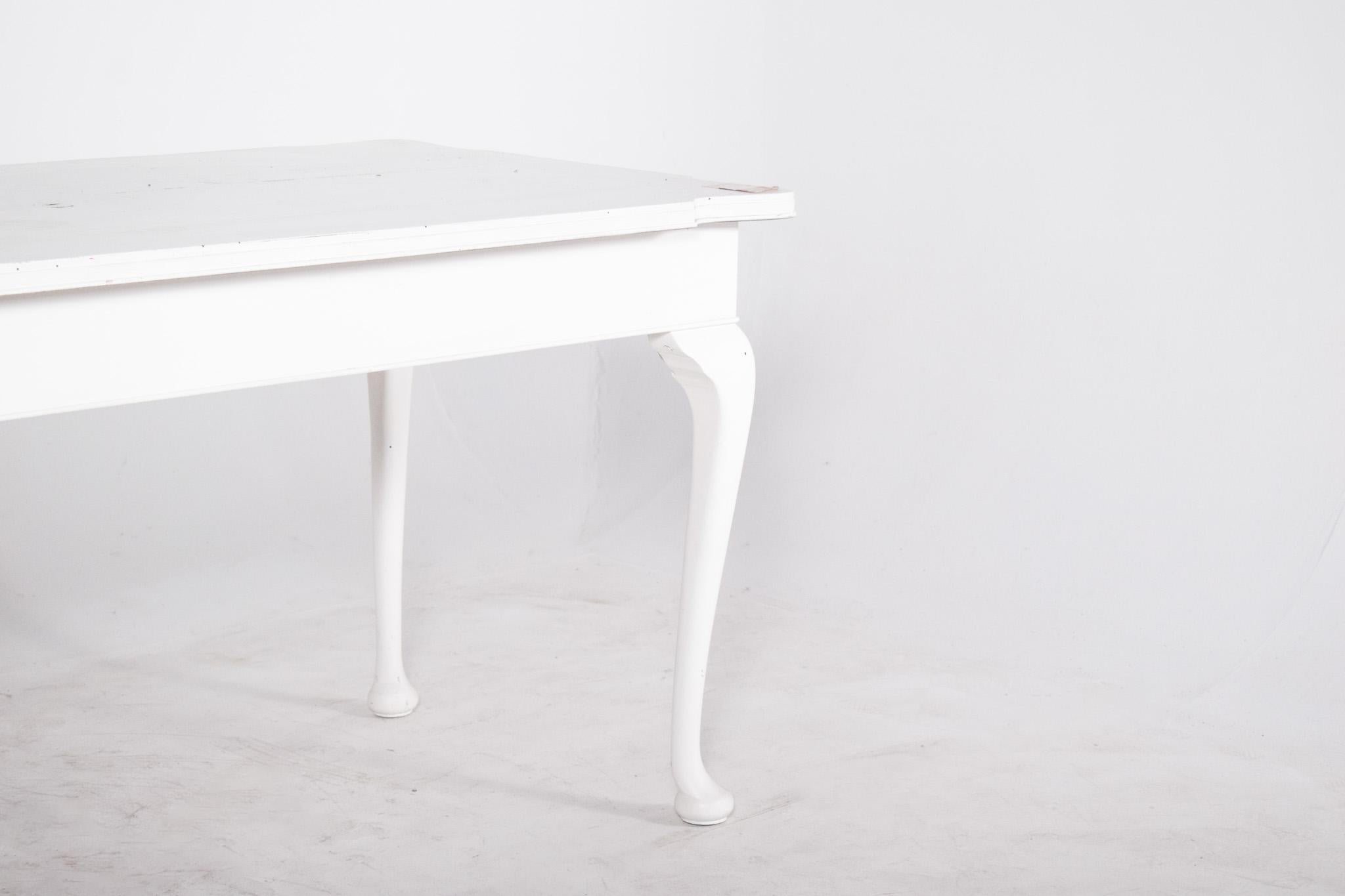 Wood European Queen Anne Style White Painted Dining Table For Sale