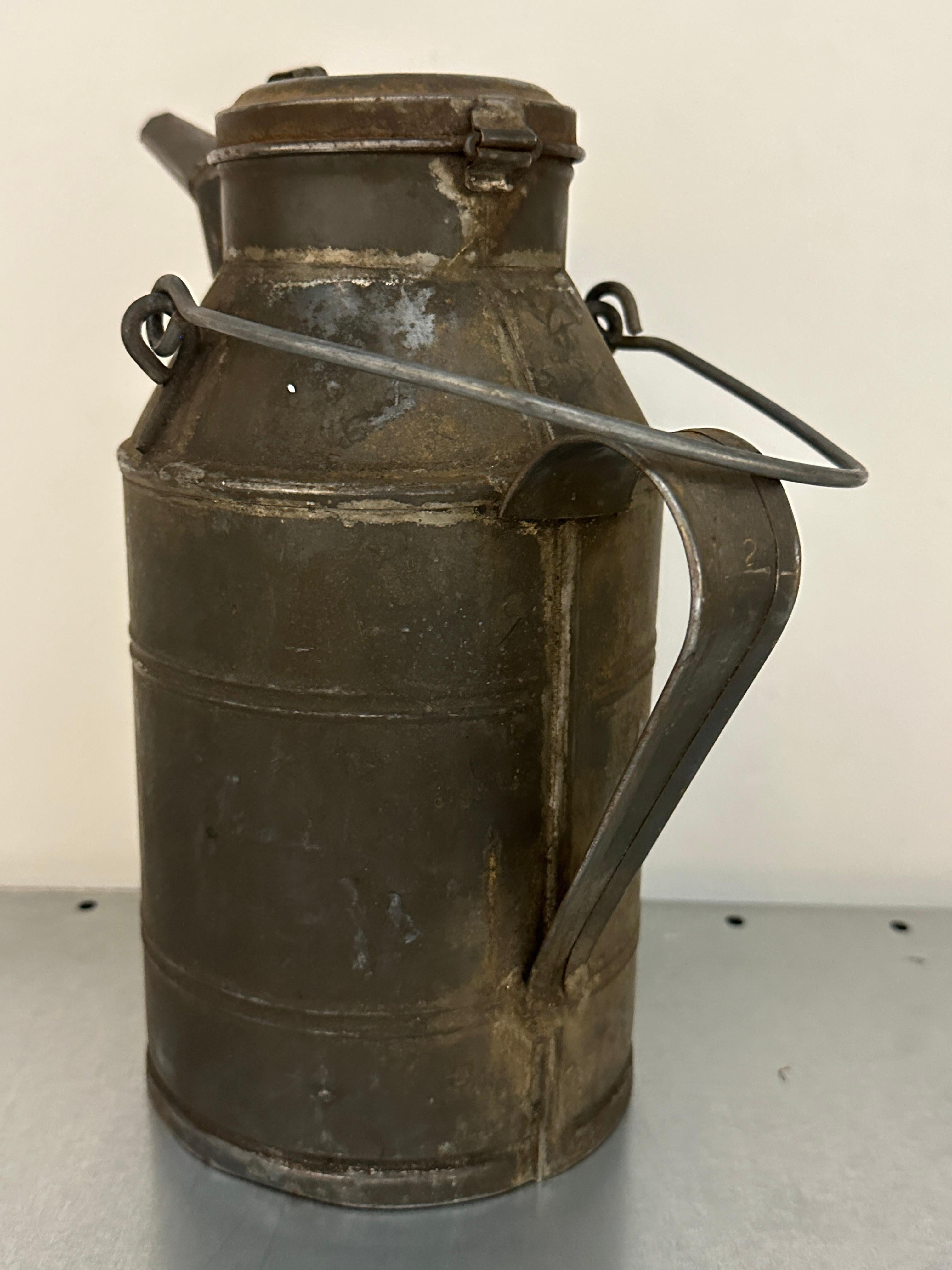 European Railways Oil Can, Vintage Oil Can, Industrial Style 1920s For Sale 4