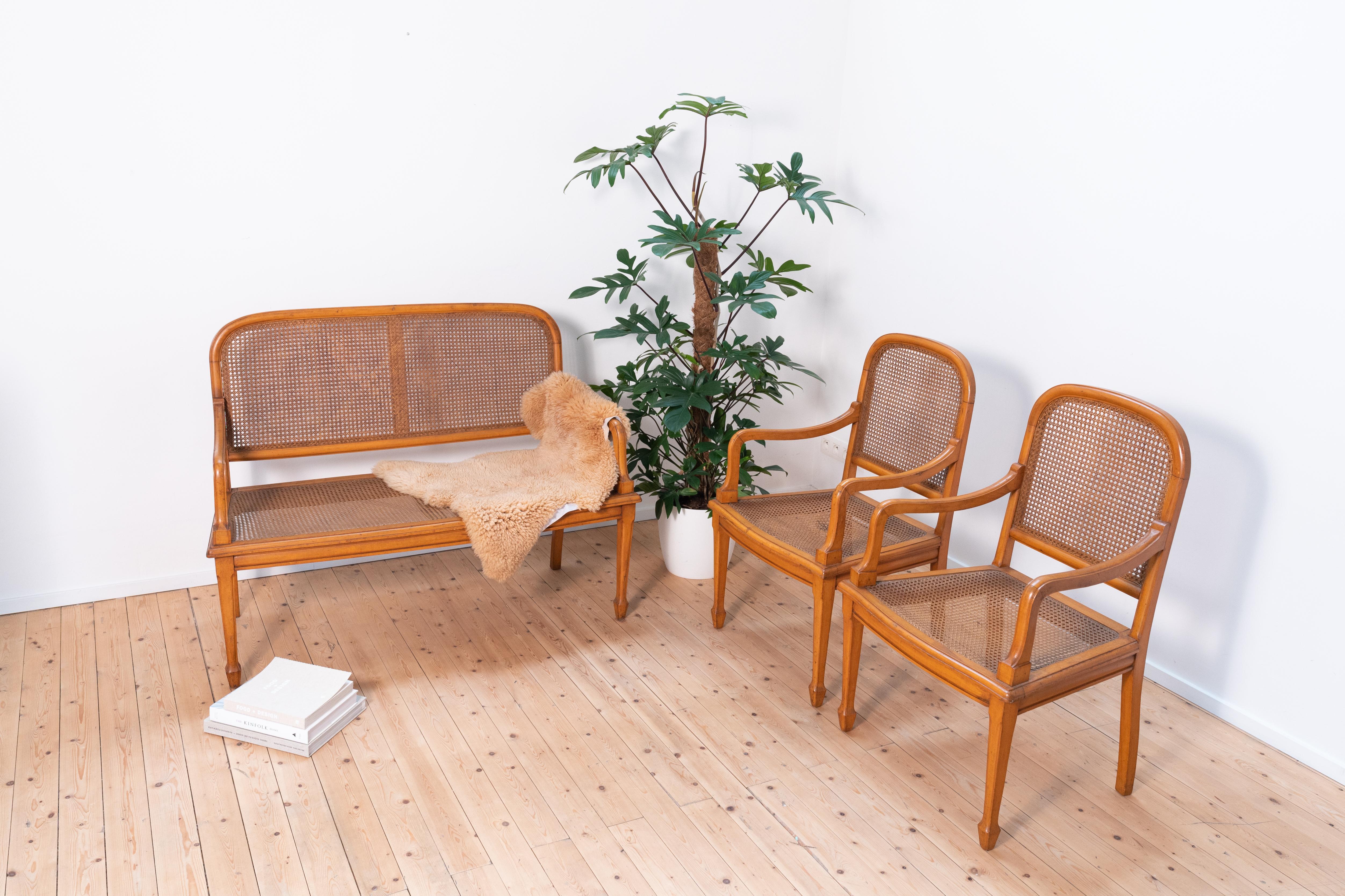 The set consists of 1 sofa and 2 individual chairs. We sell it as a set, not possible to buy chairs separately from sofa or vice versa. One of the rattan seatings was originally damaged, but this has been skilfully repaired and now looks like new.