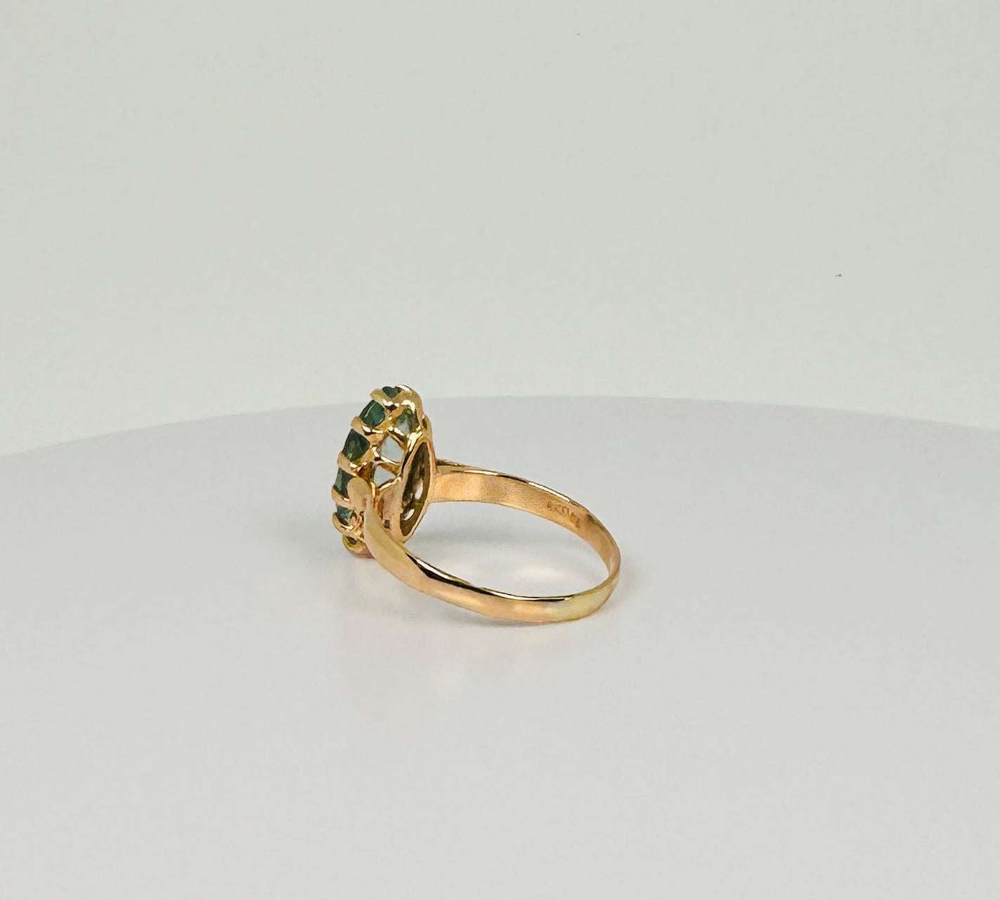 14k Grüner ovaler Spinell Solitär Ring in Marquise-Form in warmem Goldfassung im Zustand „Gut“ in Heemstede, NL