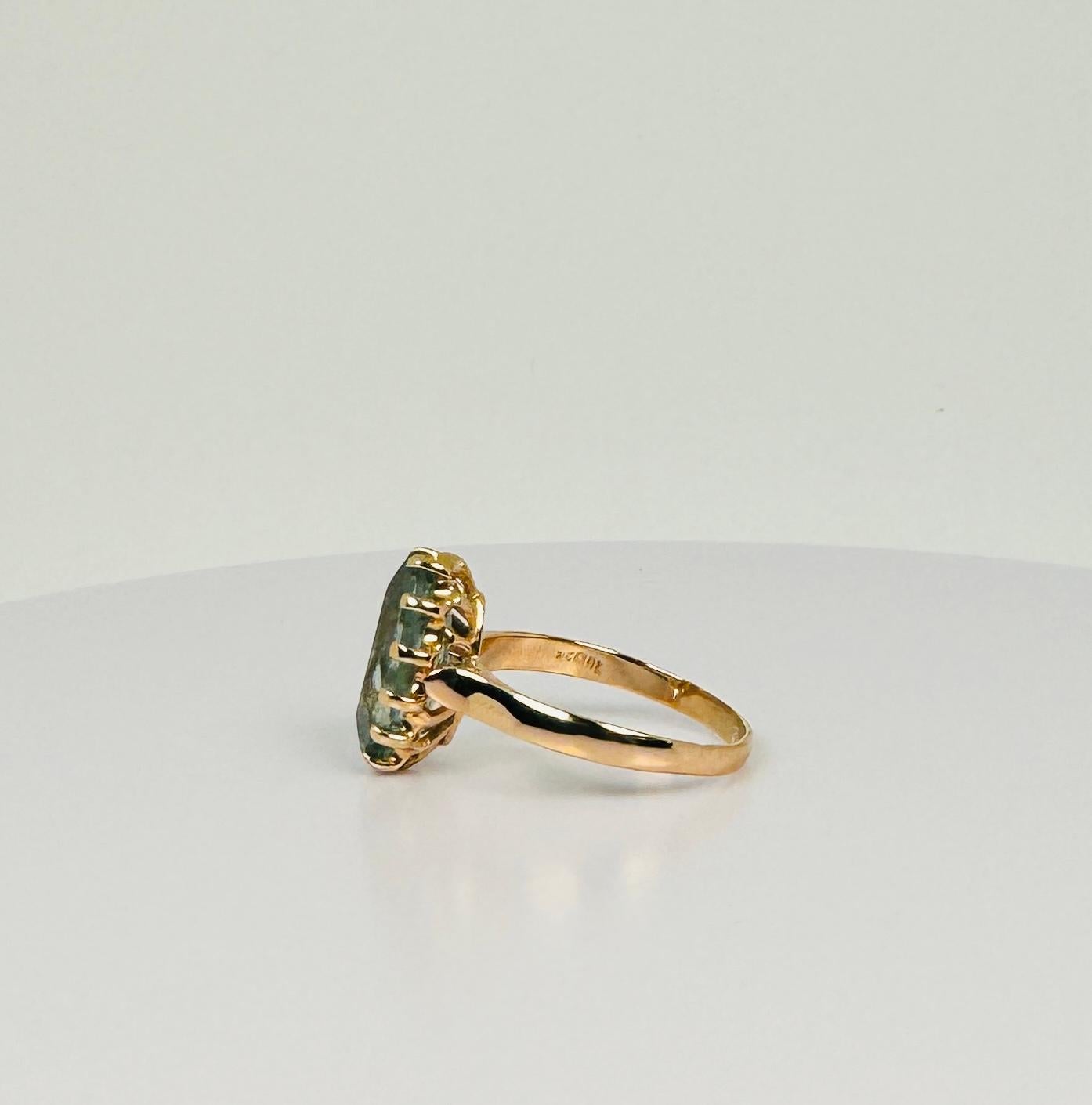 14k Grüner ovaler Spinell Solitär Ring in Marquise-Form in warmem Goldfassung 1