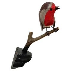 Europäischer Robin Vichtauer Geschnitzter Holzvogel, Schwarzwälder Volkskunst, Österreich, 1910er Jahre