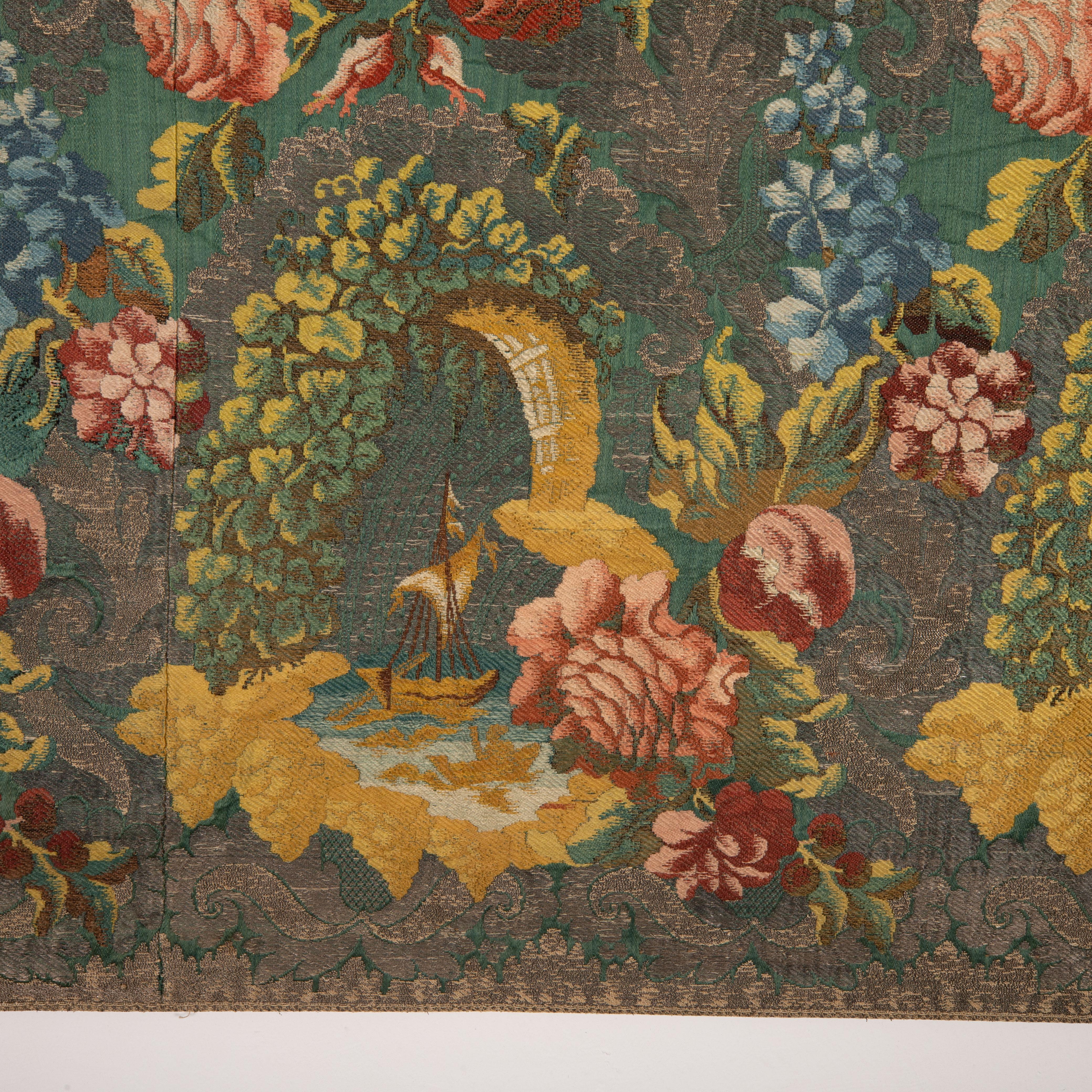 European Silk and Metallic Thread Brocaded Textile, 18th C. For Sale 1