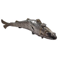European Silver Reticulated Figural Fish Vinaigrette