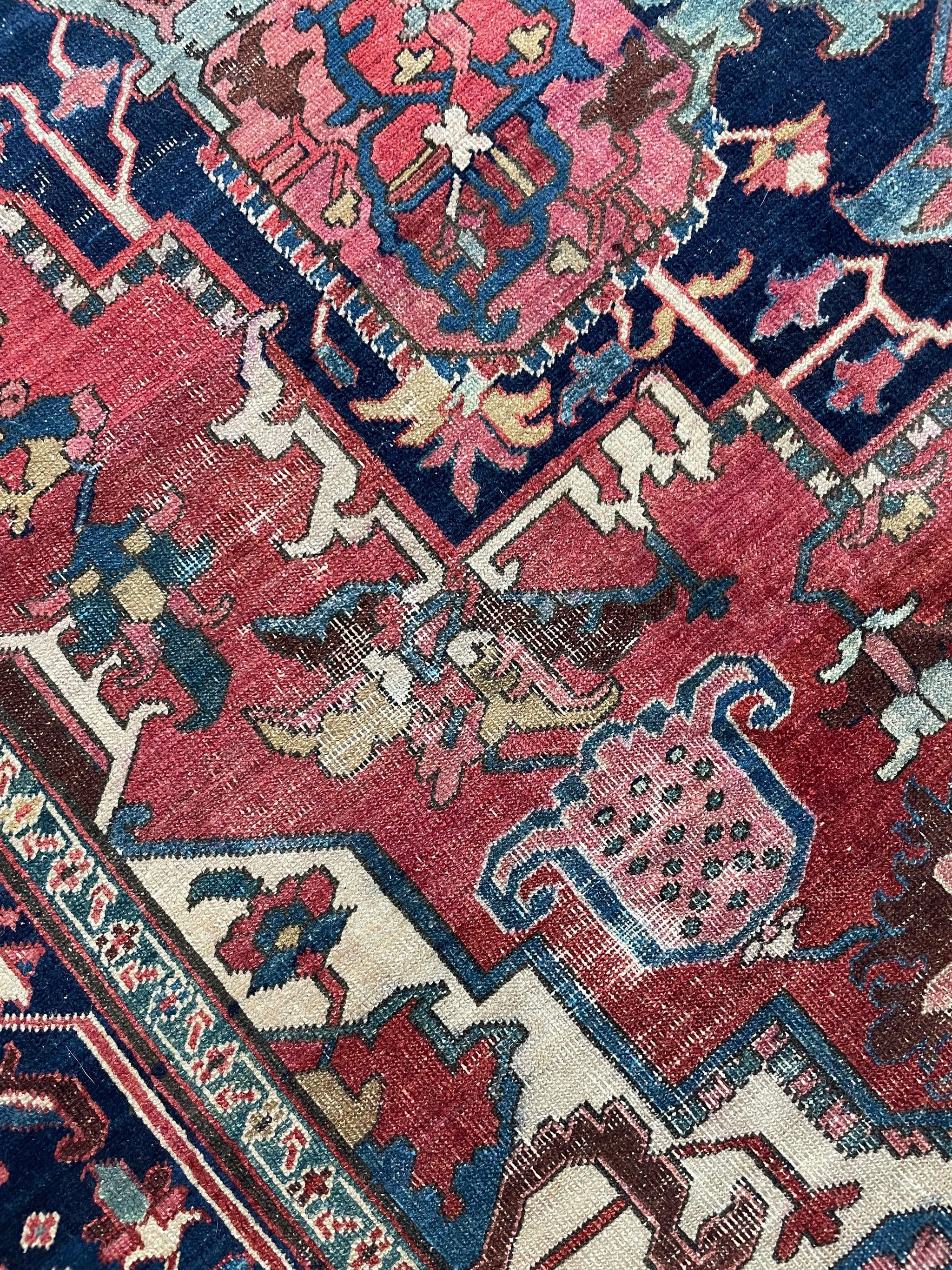 Tapis Serapi ancien, de taille européenne, datant du début du siècle, c.I.C. Bon état - En vente à Milwaukee, WI