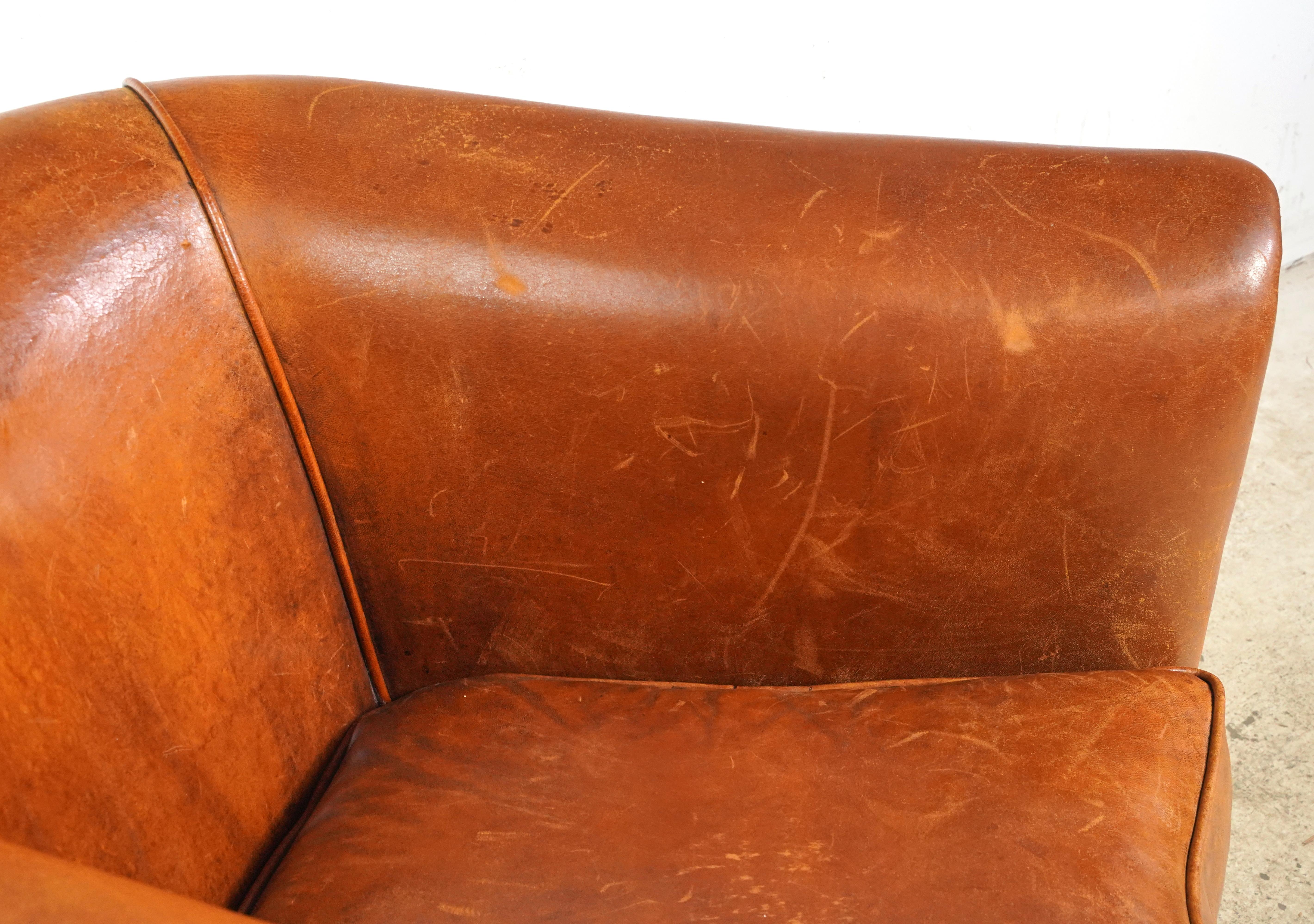 European Studded Brown Barrel Leather Club Chair In Good Condition For Sale In New York, NY