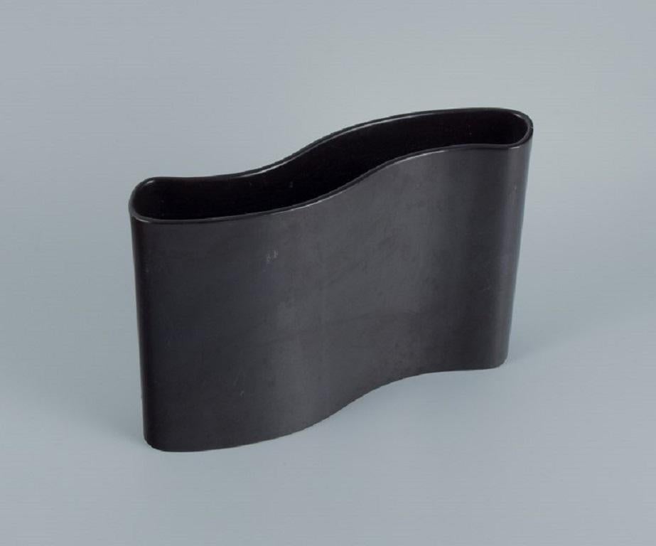 Unknown European Studio Ceramicist, Large Wavy Ceramic Vase in Black Glaze For Sale