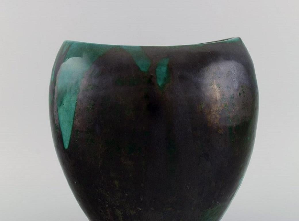 Europäischer Studio-Keramikkünstler, einzigartige Vase aus glasiertem Steingut, 1960er/70er Jahre (Unbekannt) im Angebot