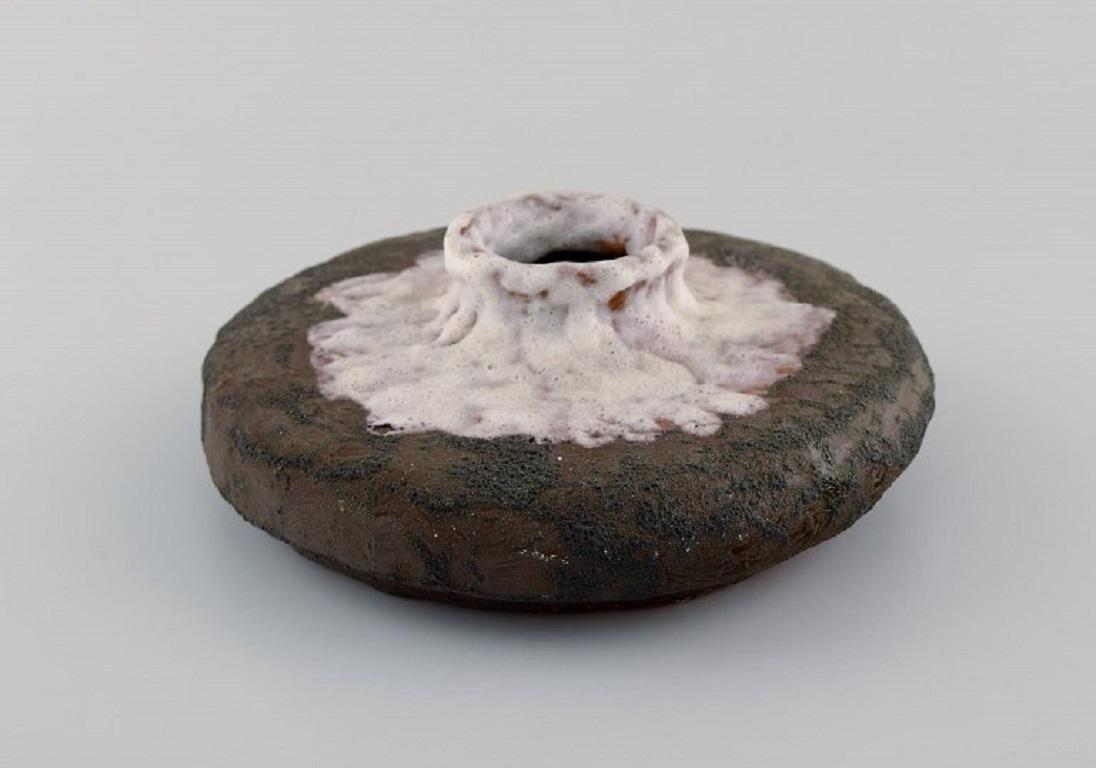 Moderno Ceramista di studio europeo, Vaso unico in gres smaltato, anni '70 in vendita