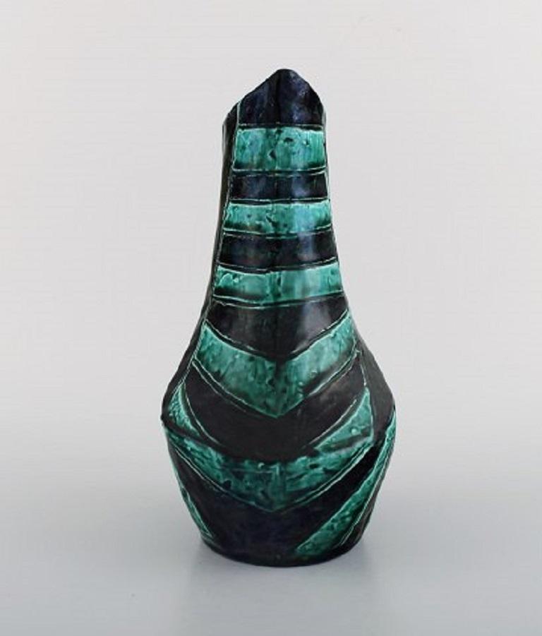 European Studio Ceramicist, Unique Vase with Striped Design, 1960s / 70s In Excellent Condition For Sale In Copenhagen, DK