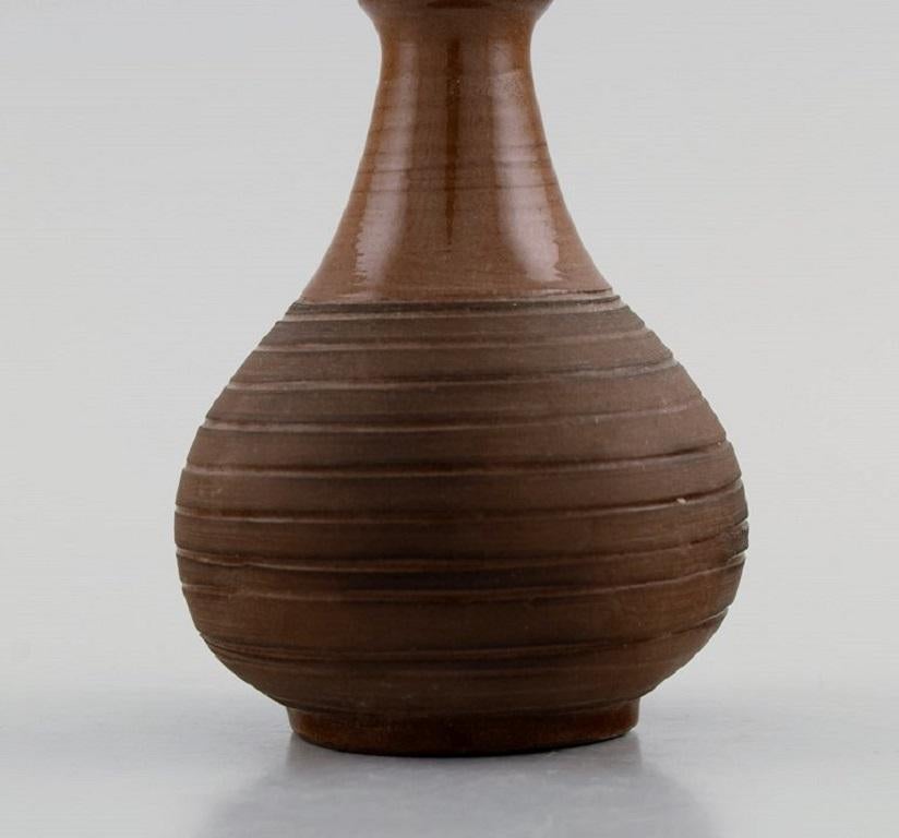 European Studio Ceramicist, Vase in Glazed Ceramics with Grooved Body In Excellent Condition For Sale In Copenhagen, DK