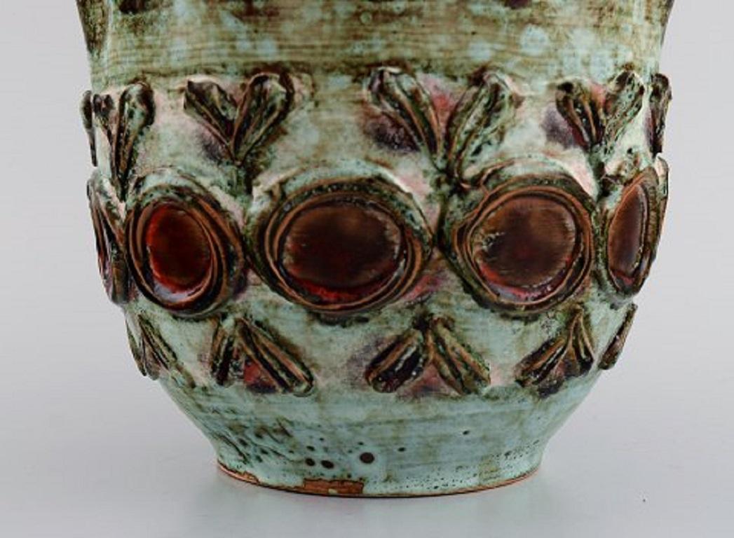 Mid-20th Century European Studio Ceramist, Flowerpot Cover in Glazed Ceramics, 1960s / 70s