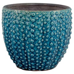 Ceramista di studio europeo. Portavaso grande in ceramica. Smalto turchese.