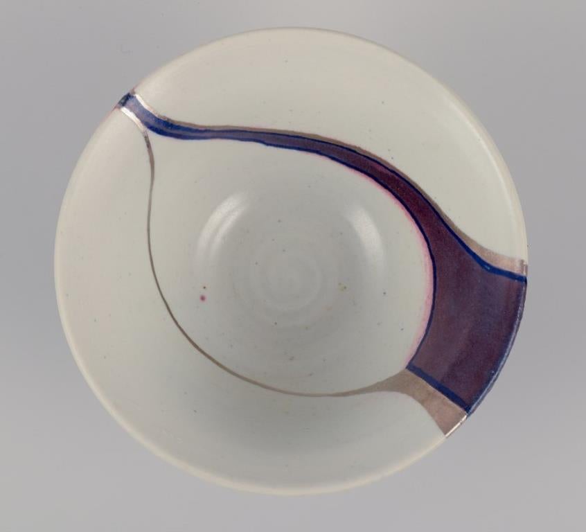 European studio ceramist, unique ceramic bowl. Iron glaze. Late 20th C. In Excellent Condition For Sale In København, Copenhagen
