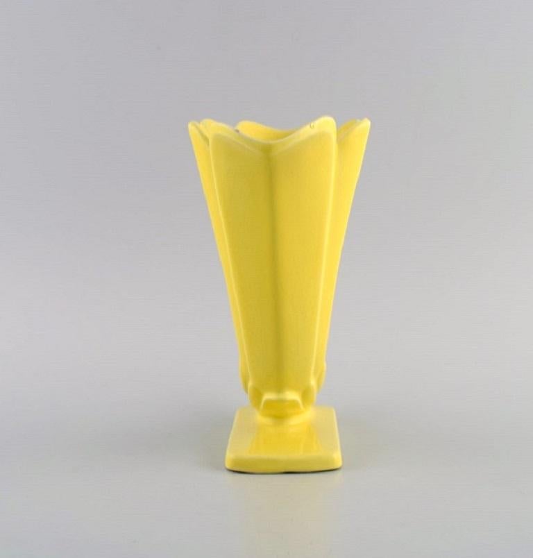 European studio ceramist. Unique vase in glazed ceramics. Beautiful glaze in shades of yellow. Mid-20th century.
Measures: 18.5 x 16.5 cm.
In excellent condition.
Stamped.