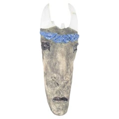 Europäischer Studiotöpfer. Einzigartige Skulptur aus Steingut mit hornartiger Form A. 1970s