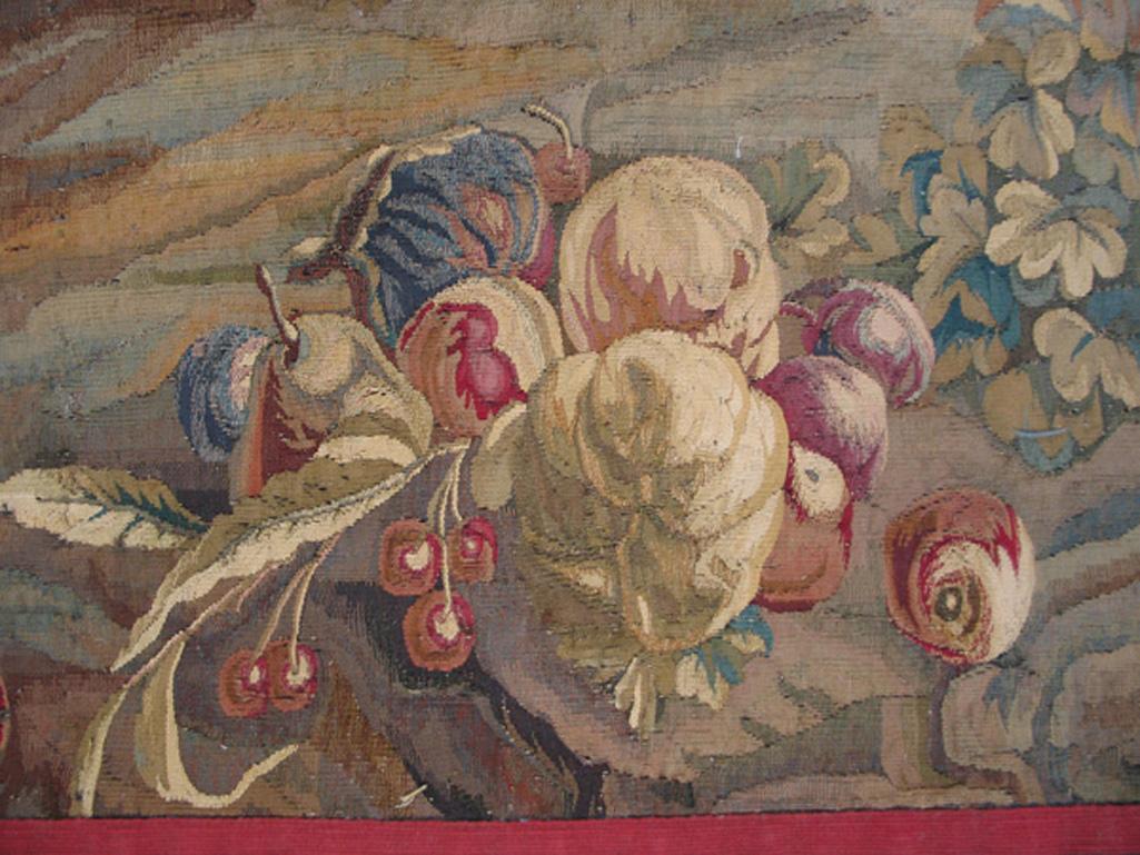 Französischer Wandteppich aus dem frühen 18. Jahrhundert ( 7' x 7'8 Zoll) -  213 x 233 cm ( ) im Angebot 2