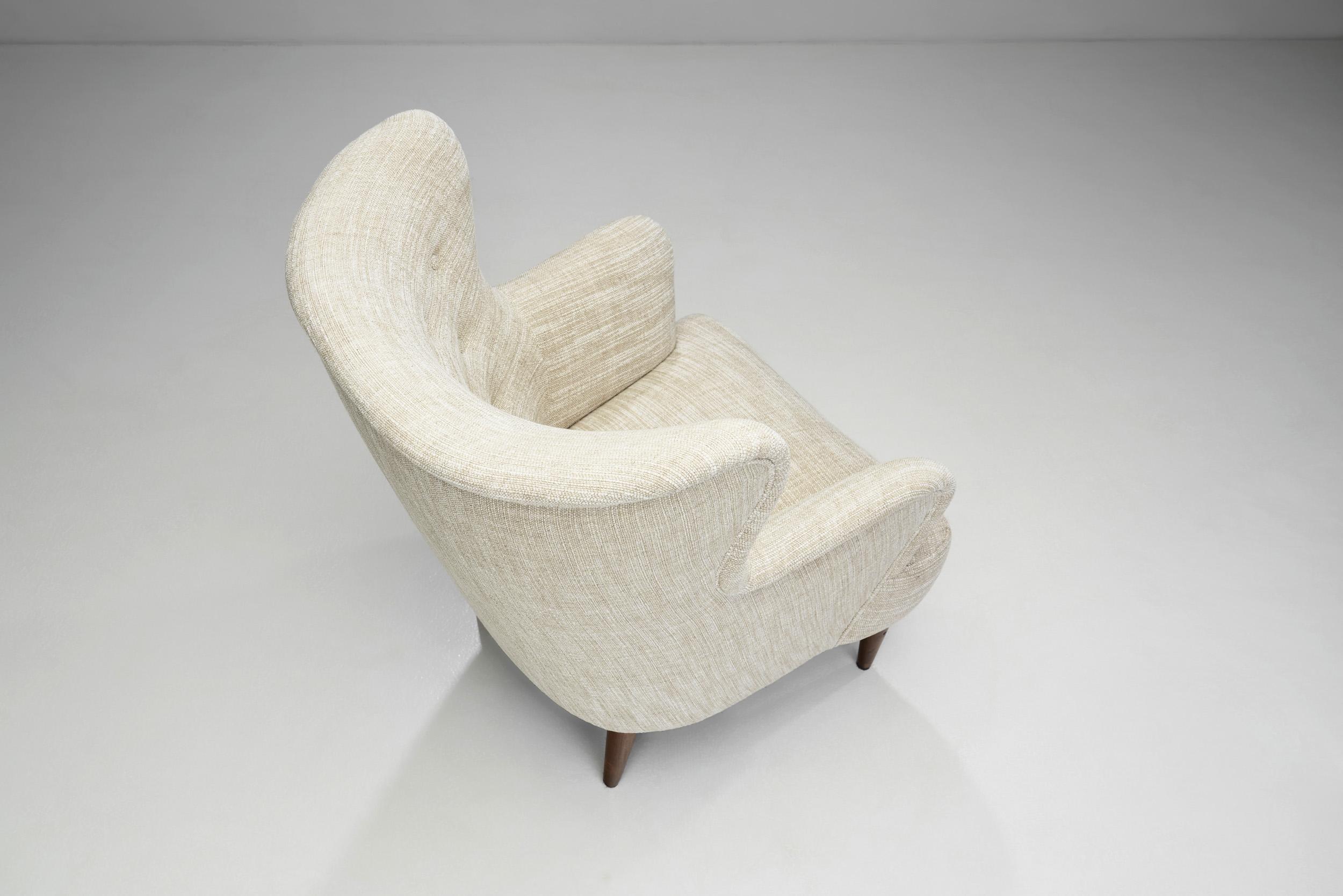 European Upholstered Lounge Chair, Europe, ca 1950s For Sale 4