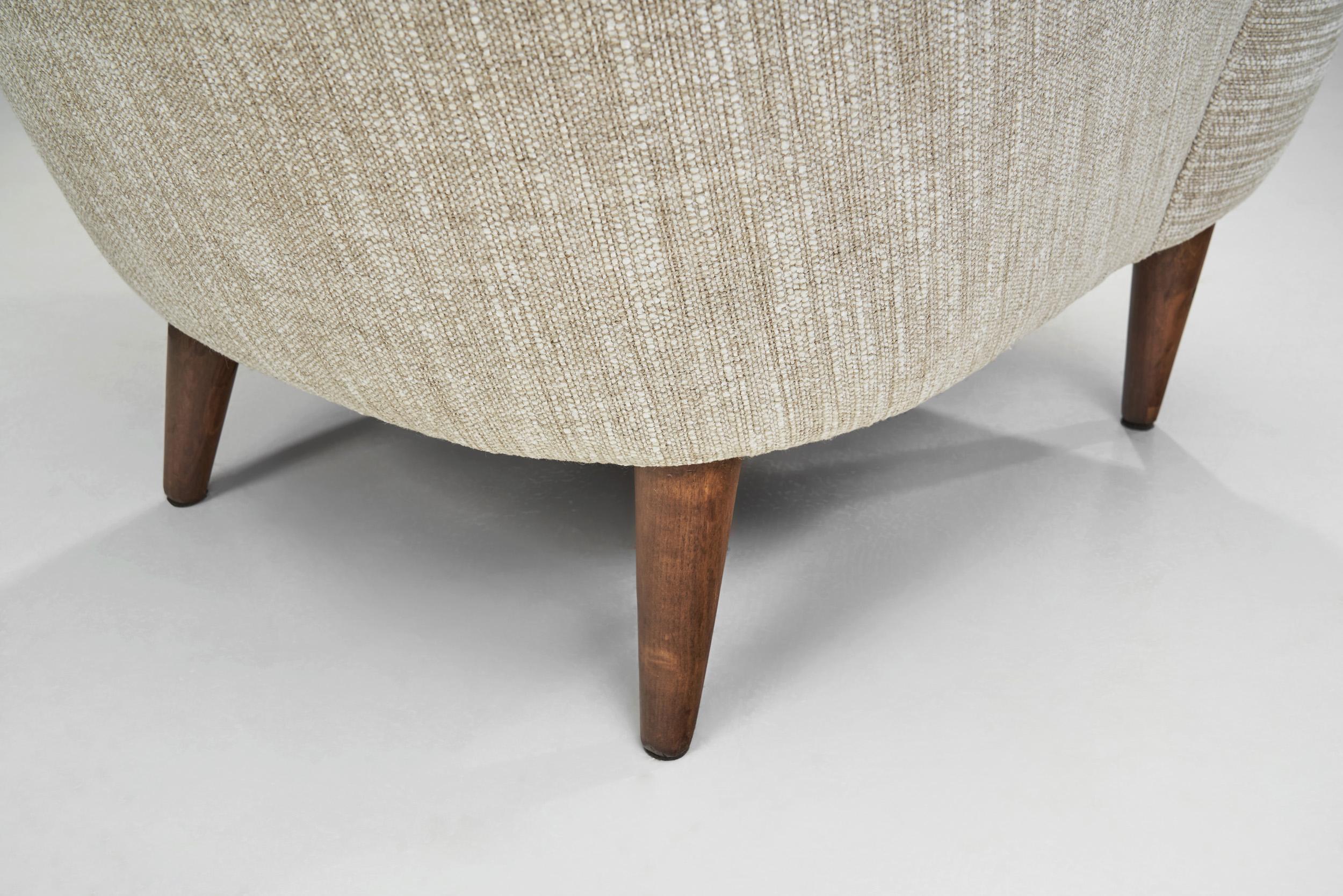 Silla de salón europea tapizada, Europa, ca. 1950 en venta 8