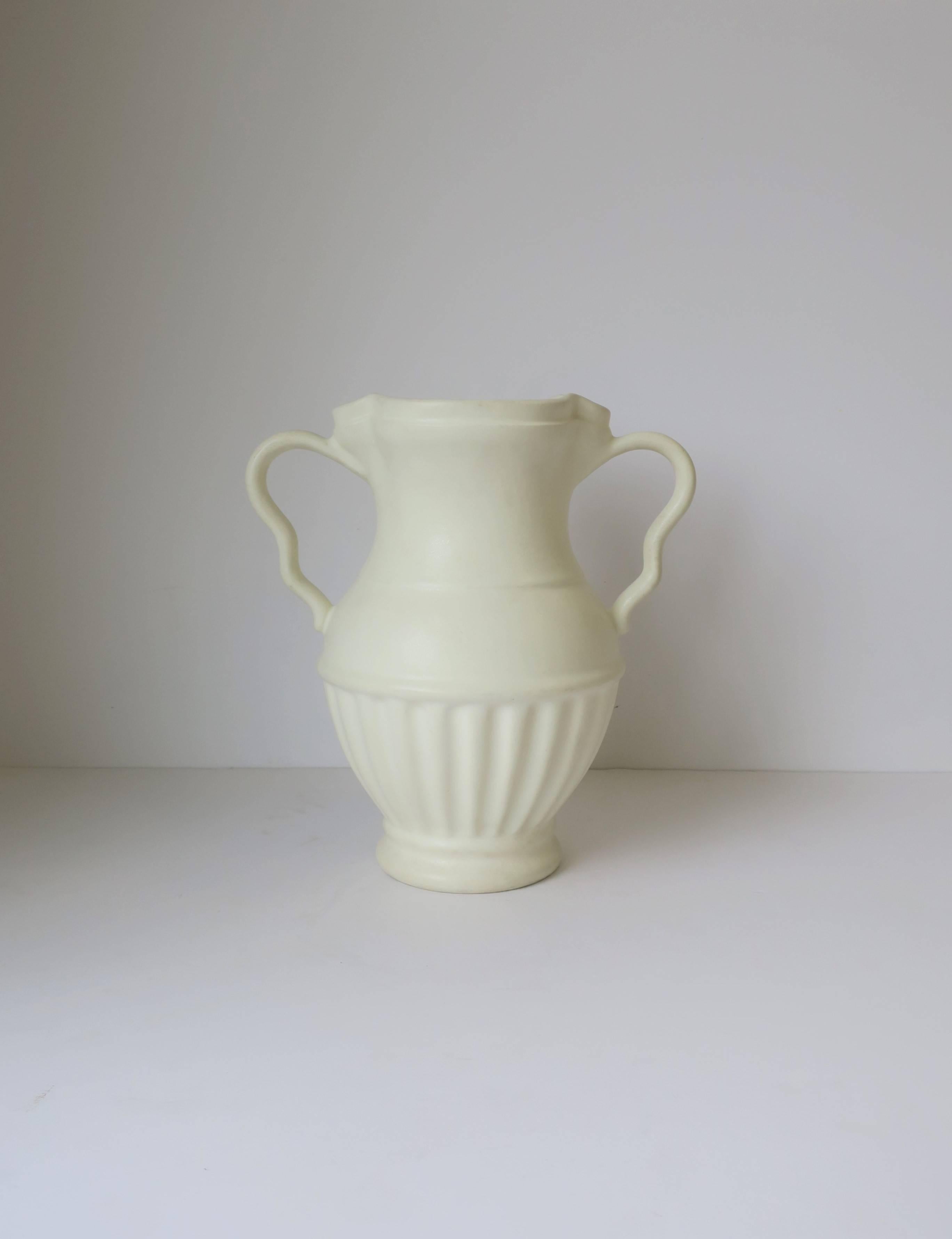 European White Urn Form Ceramic Pottery Vase In Good Condition In New York, NY