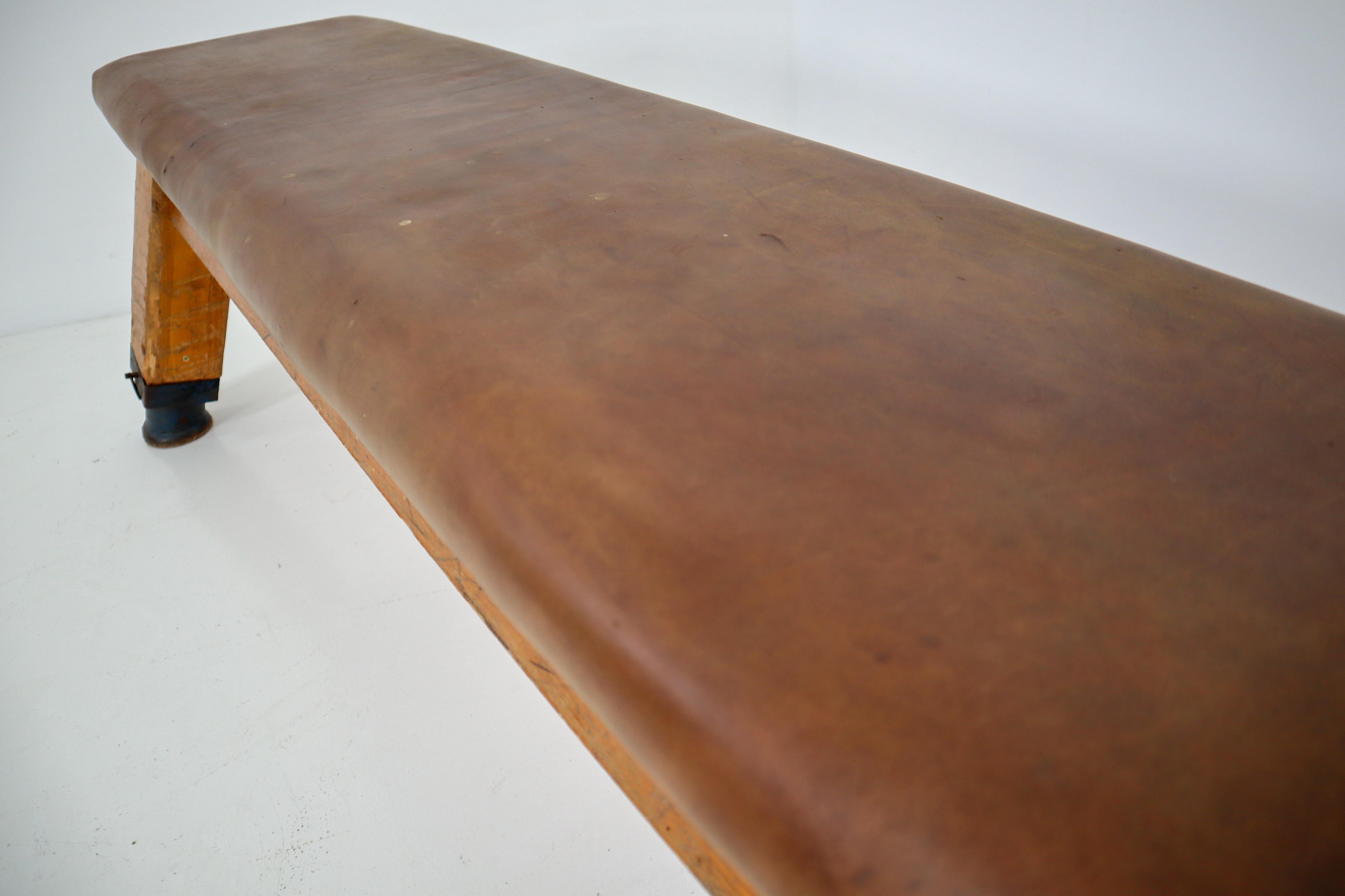 European Vintage Patinated Leather Gym Bench or Table, circa 1950s In Good Condition In Almelo, NL