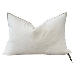 Cuscino d'accento in velluto cremoso in stile europeo vintage con inserto in piuma d'oca