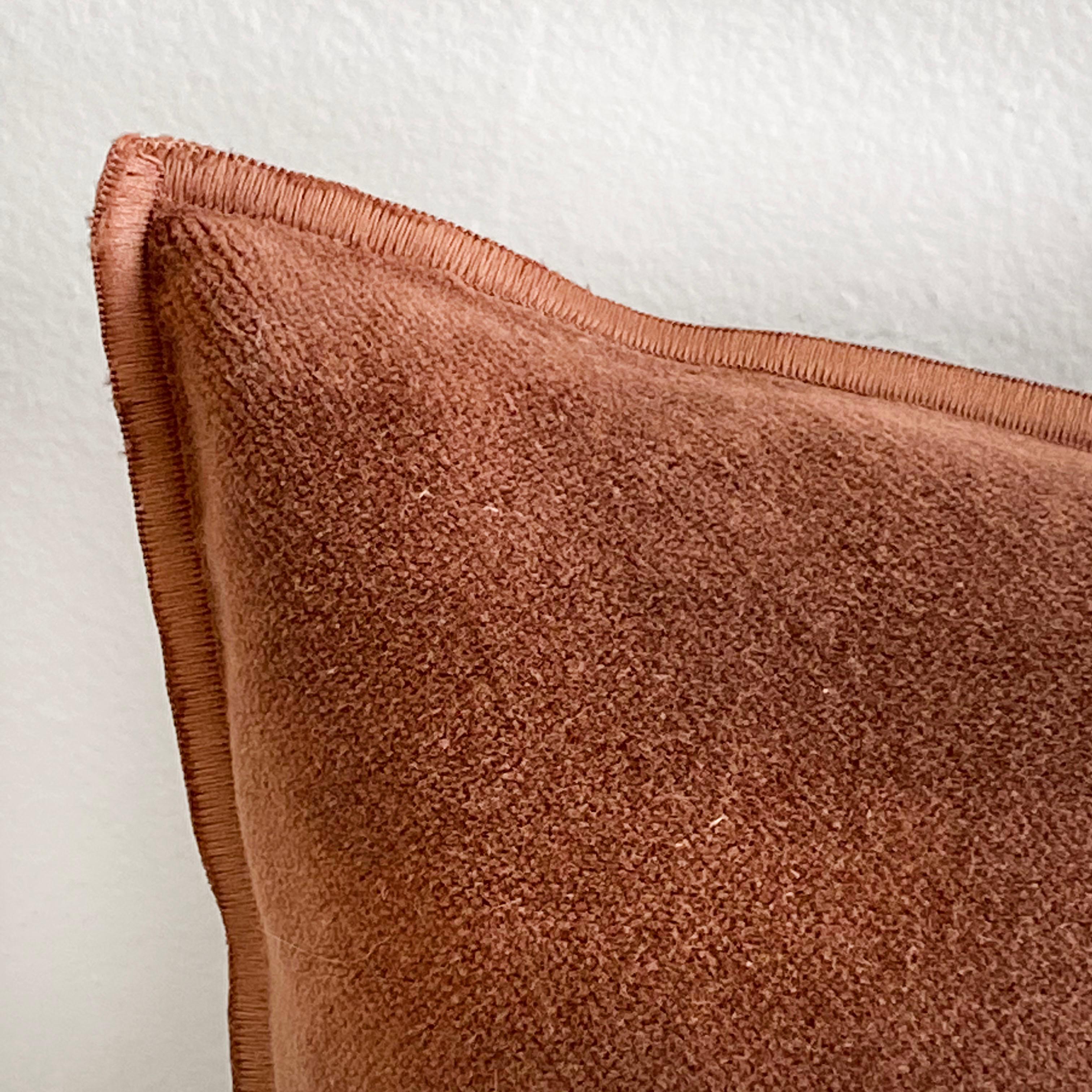 European vintage velvet accent pillow with down feather insert
Color: Argile vintage velvet (Dark Rust Blush Tone) zipper closure, with decorative edge Made in France.
All items are custom made to order. Please allow 2-6 weeks for production.
Size: