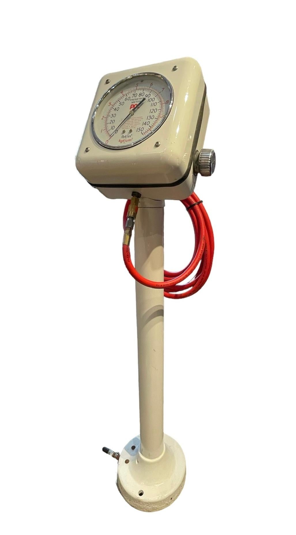 European White And Red PCL Preset Air Meter 3