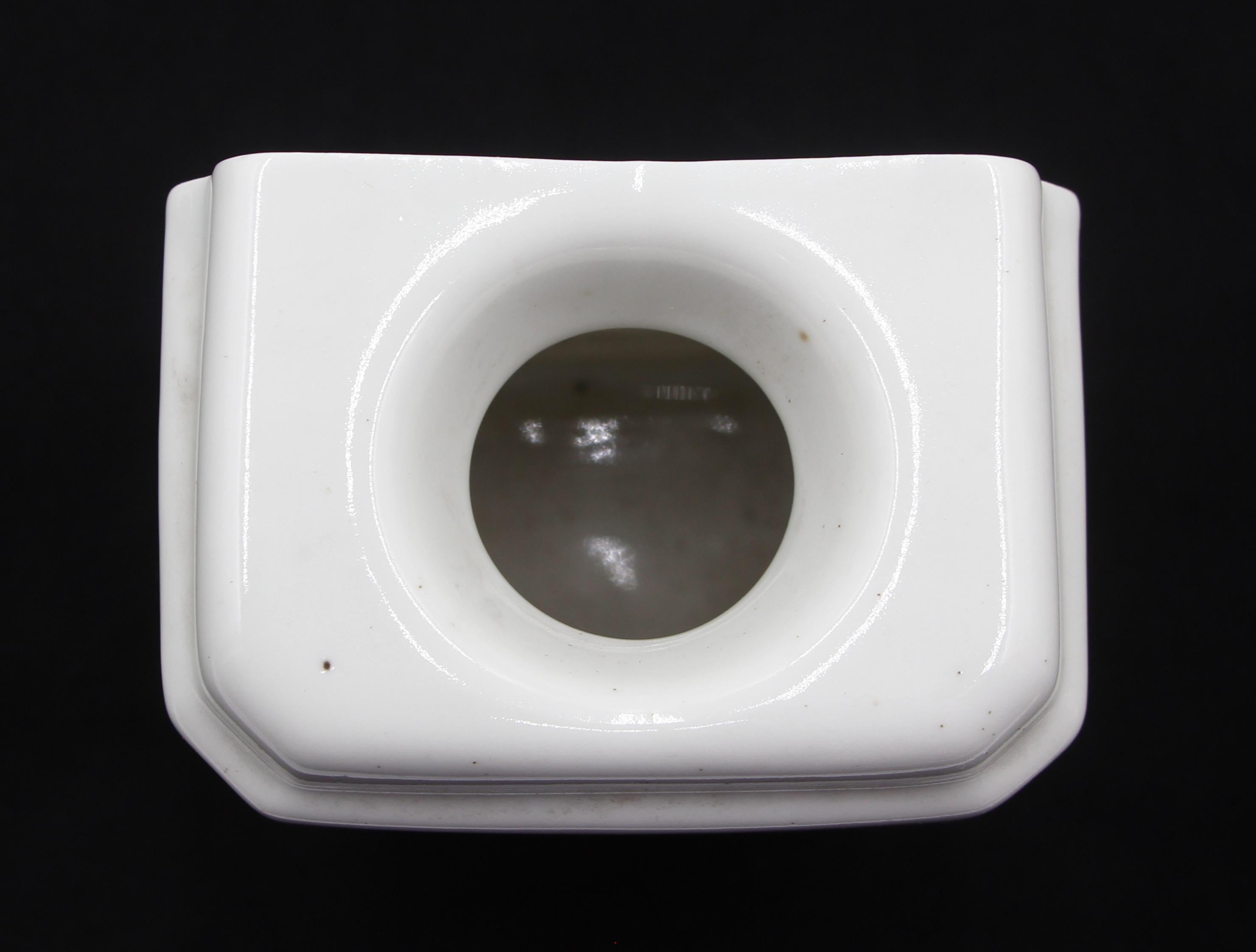 Portacepillos de Dientes Europeo de Cerámica Blanca siglo XX en venta