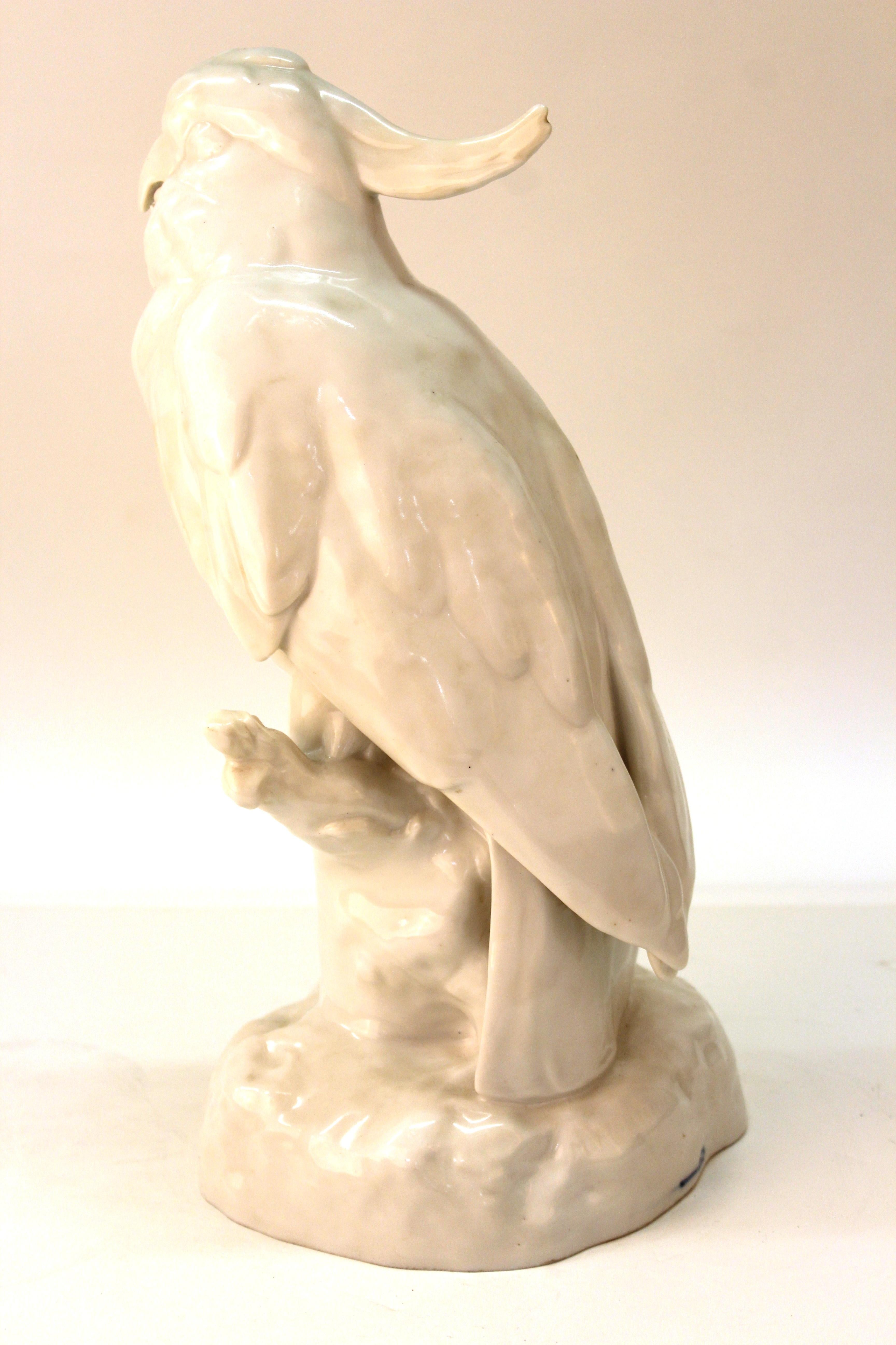 European White-Glazed Porcelain Cockatoo In Good Condition In Astoria, NY