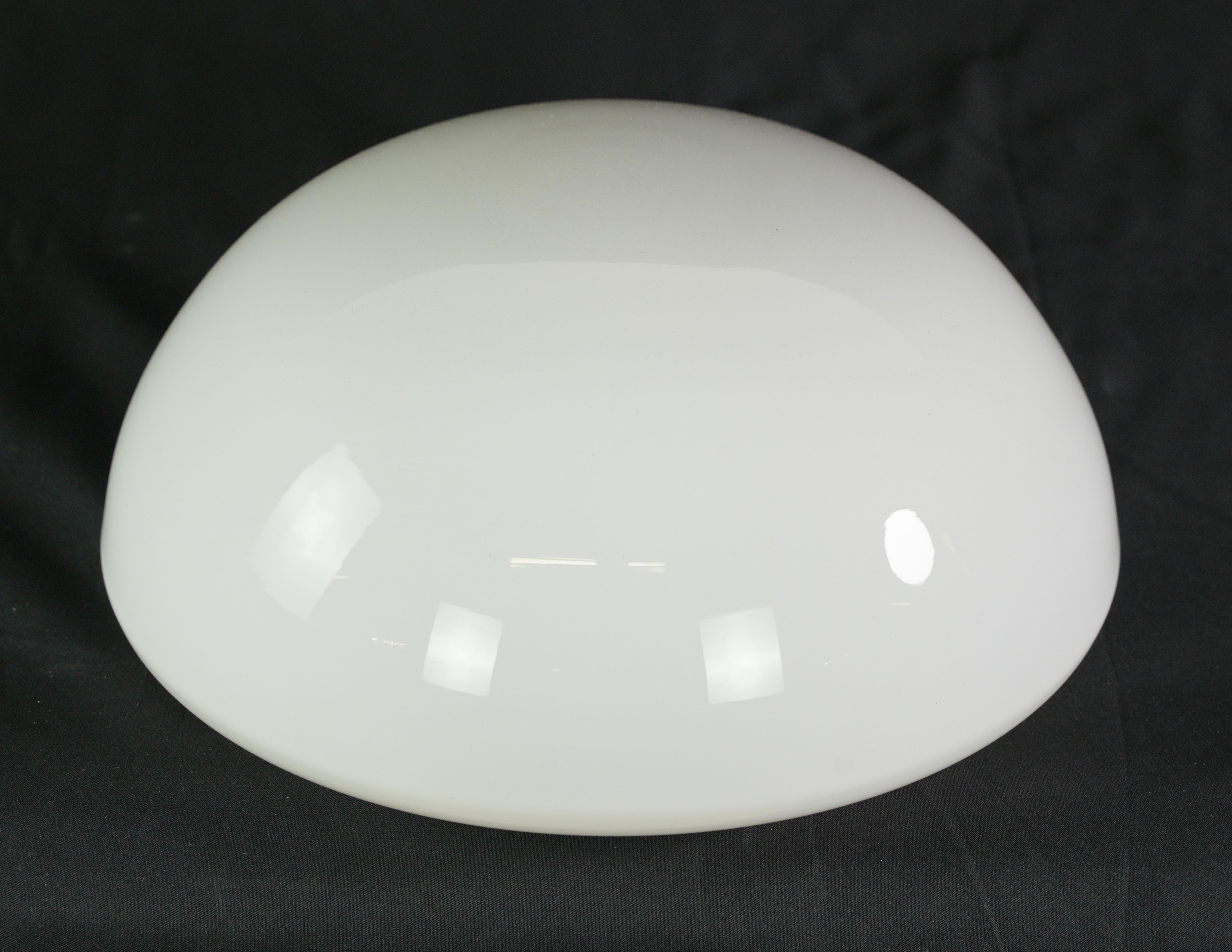 Européen European White Round 10 in. Verre Flush Mount Light en vente