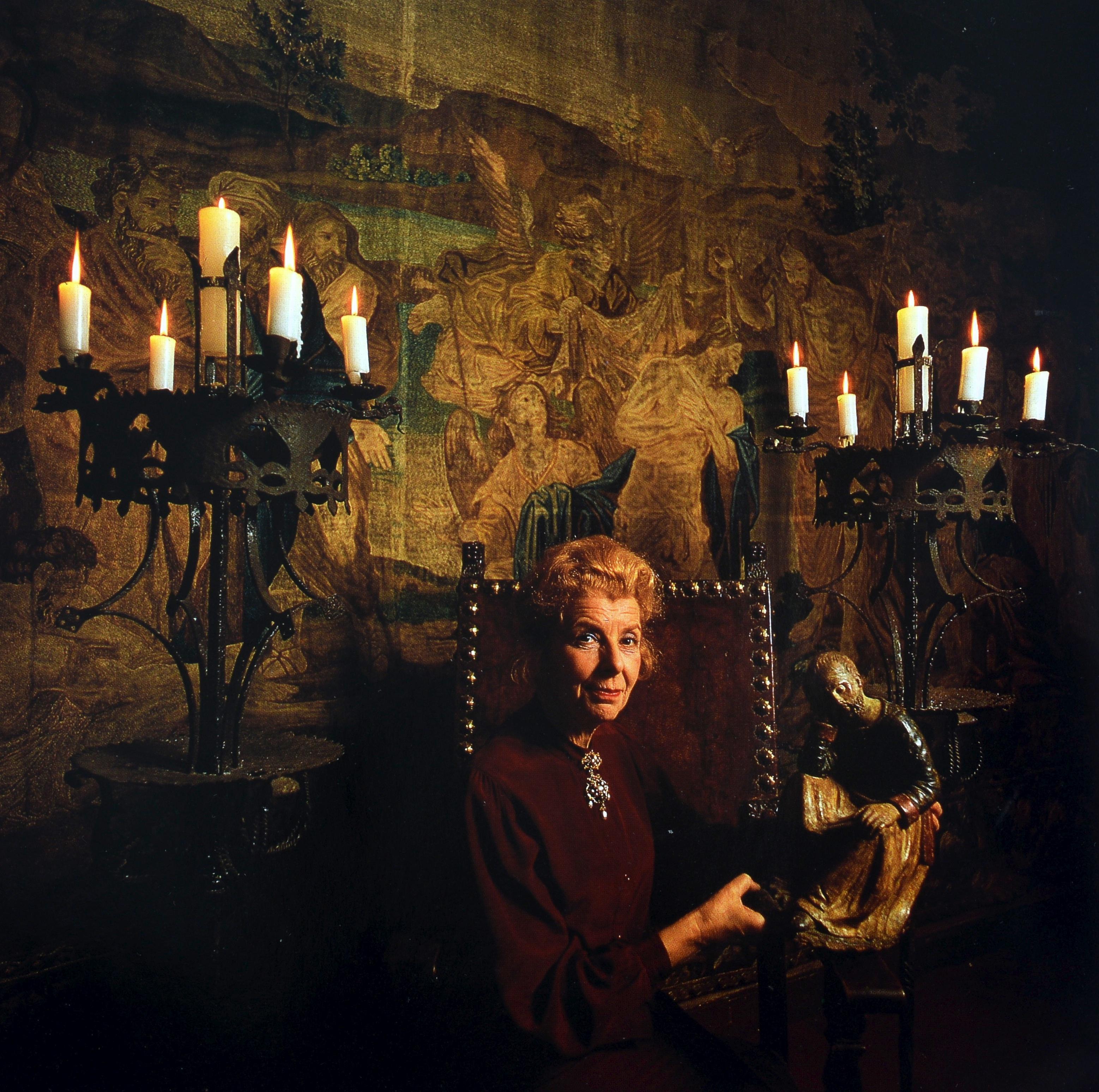 Opere d'arte europee dalla collezione privata e dalla galleria della Blumka Estate. Asta: New York 9 e 10 gennaio 1996. Pubblicato da New York, Sotheby's, 1996. 1a edizione con copertina rigida e giacca di polvere. La Blumka Gallery è una galleria