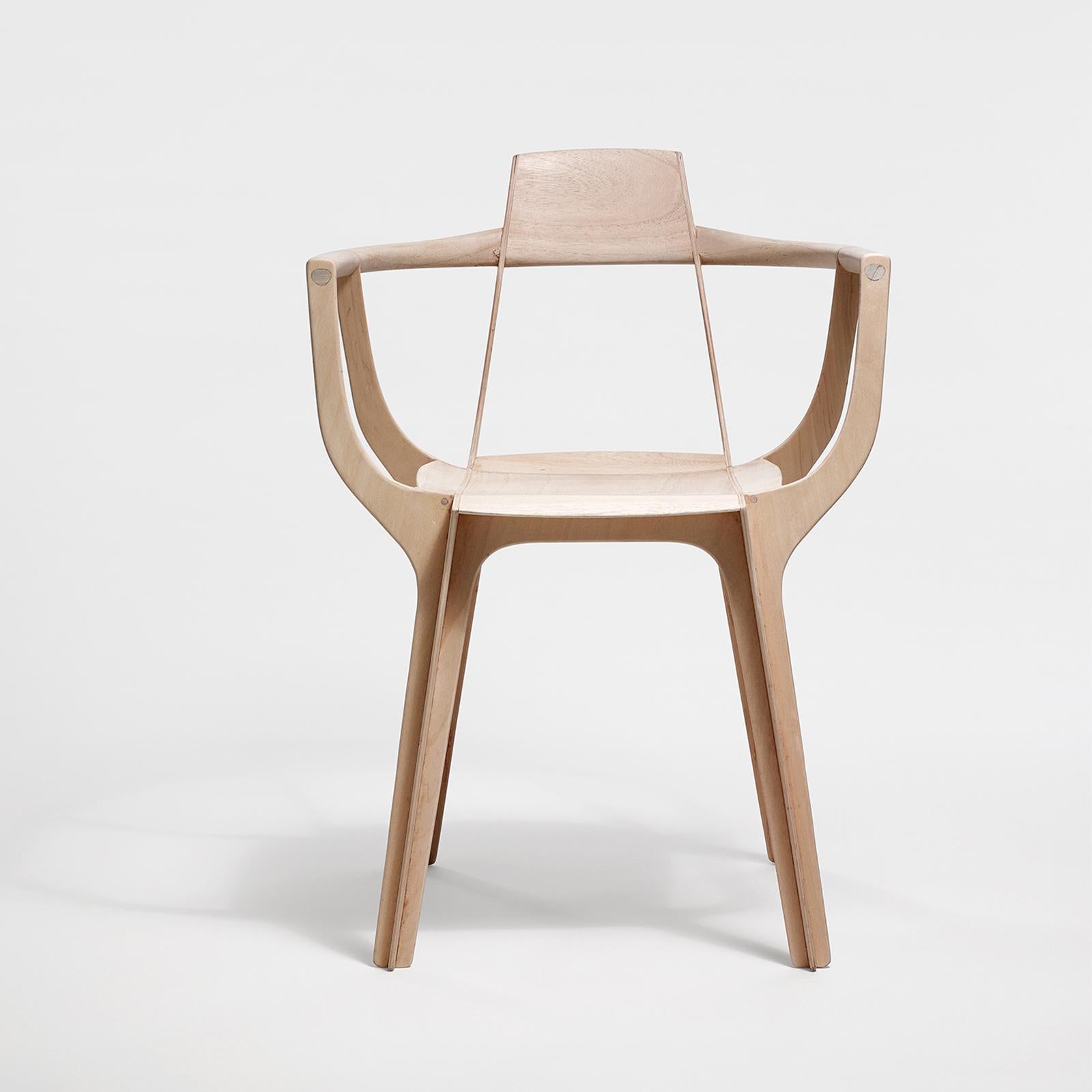 Eutopia Sessel aus Kiri-Holz von Francisco Gomez Paz (Moderne) im Angebot
