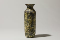 Jarrón de cerámica Éva Bod, esmalte texturado amarillo-negro, años 70